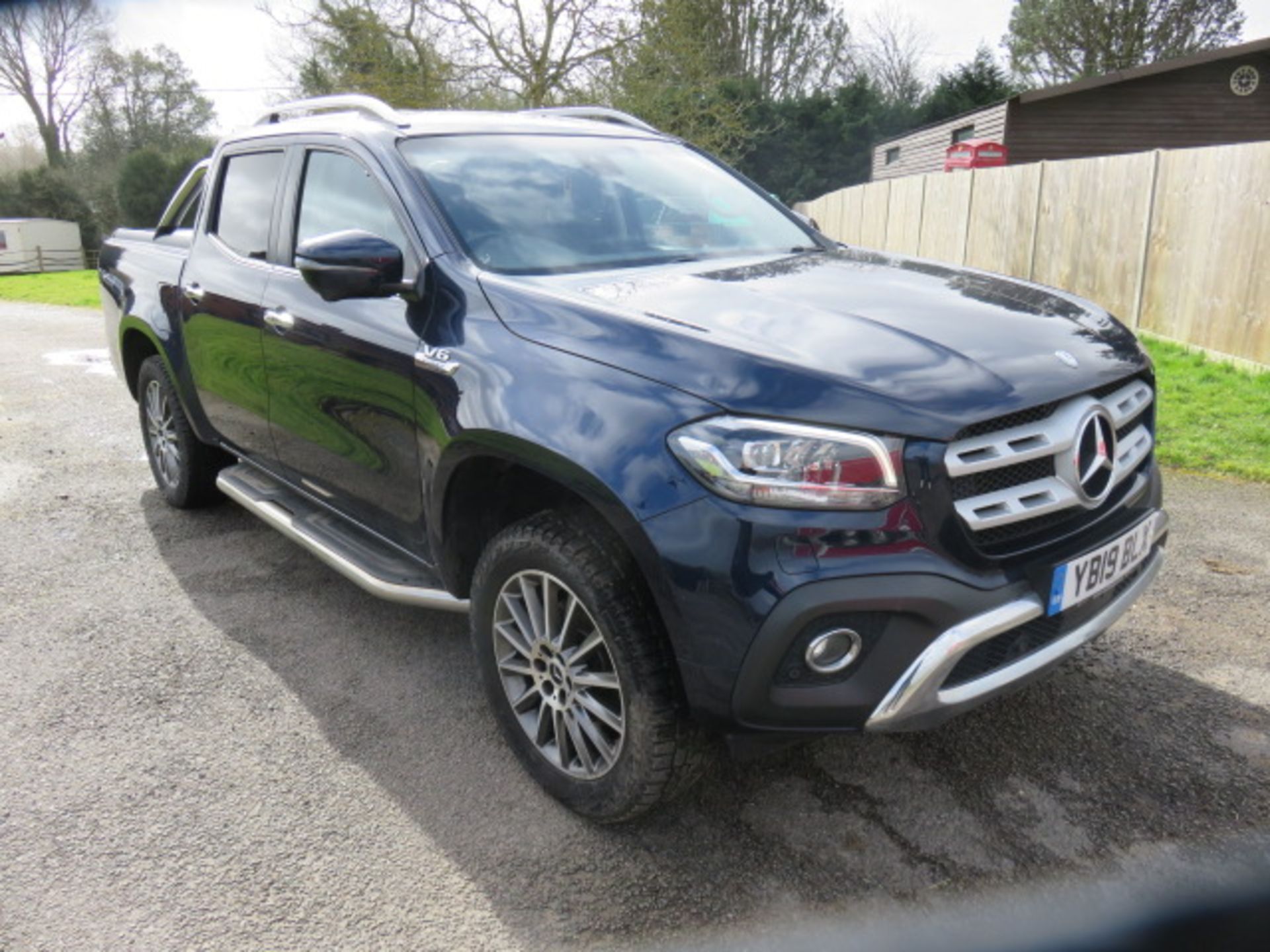 1 Mercedes Benz X-350 Power D 4MATIC 3.0 Diesel Pick Up