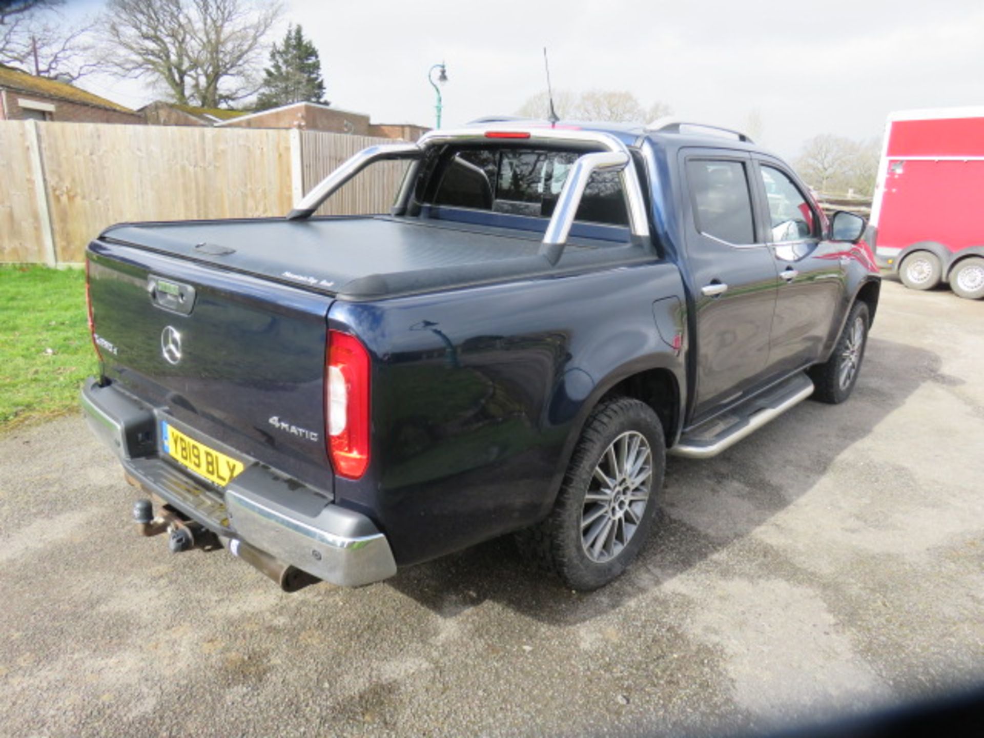 1 Mercedes Benz X-350 Power D 4MATIC 3.0 Diesel Pick Up - Image 7 of 13