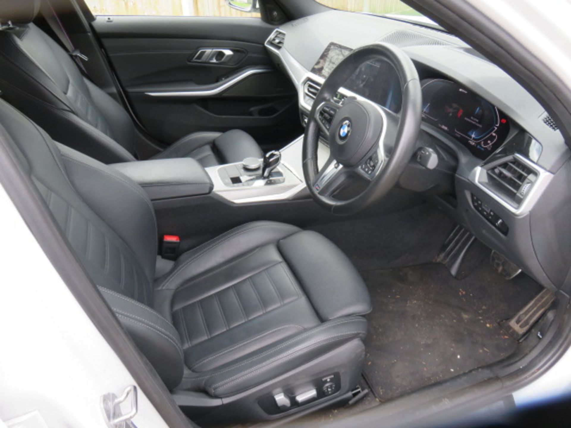 1 BMW 330e M Sport Auto 2.0 Hydrid Electric Four Door Saloon. - Image 12 of 16