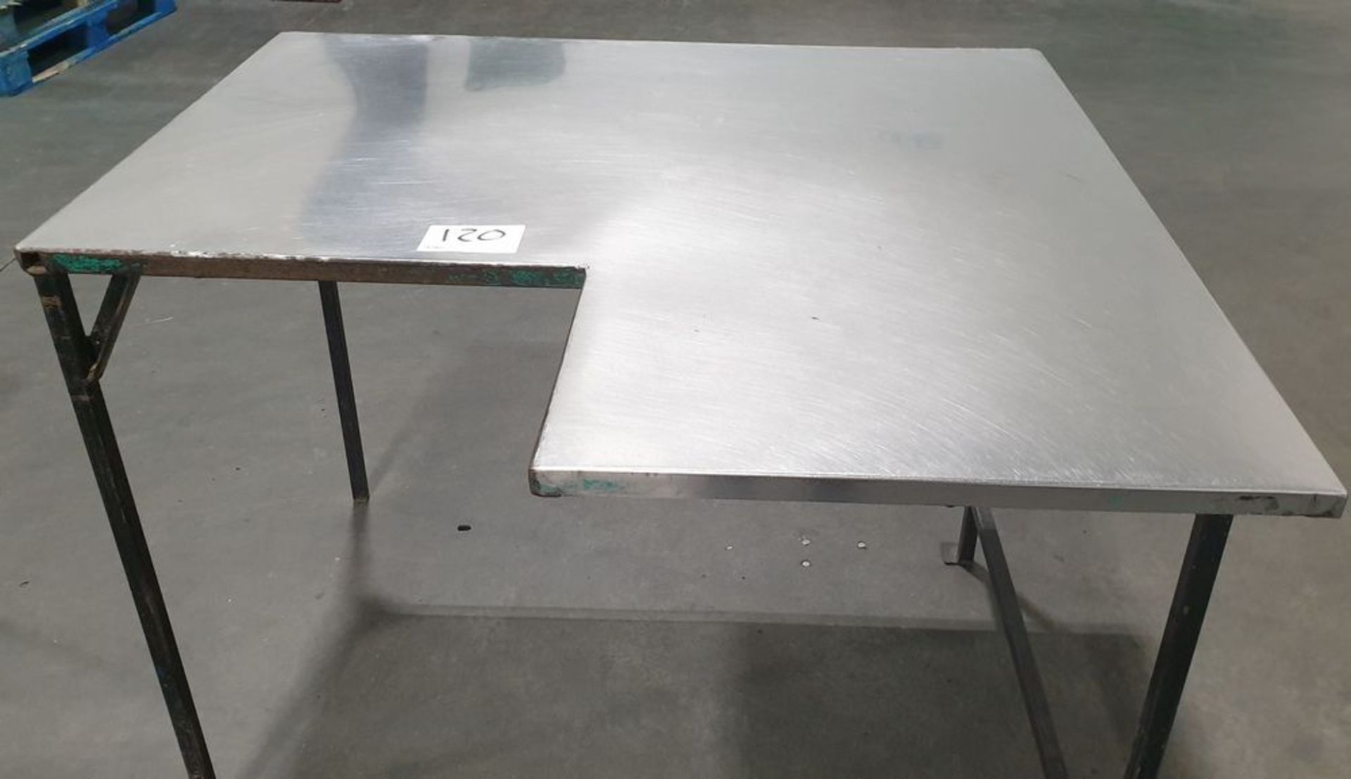 1 : Corner Stainless Steel Prep Table