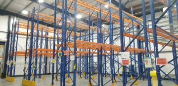 Qty : of Blue and Orange Racking