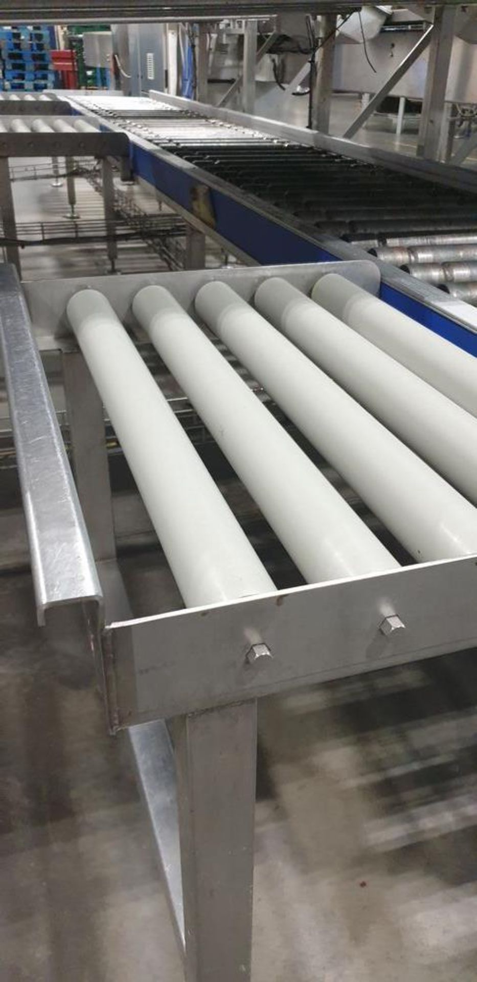 1: Unknown Make Rolling Conveyor - Image 3 of 3