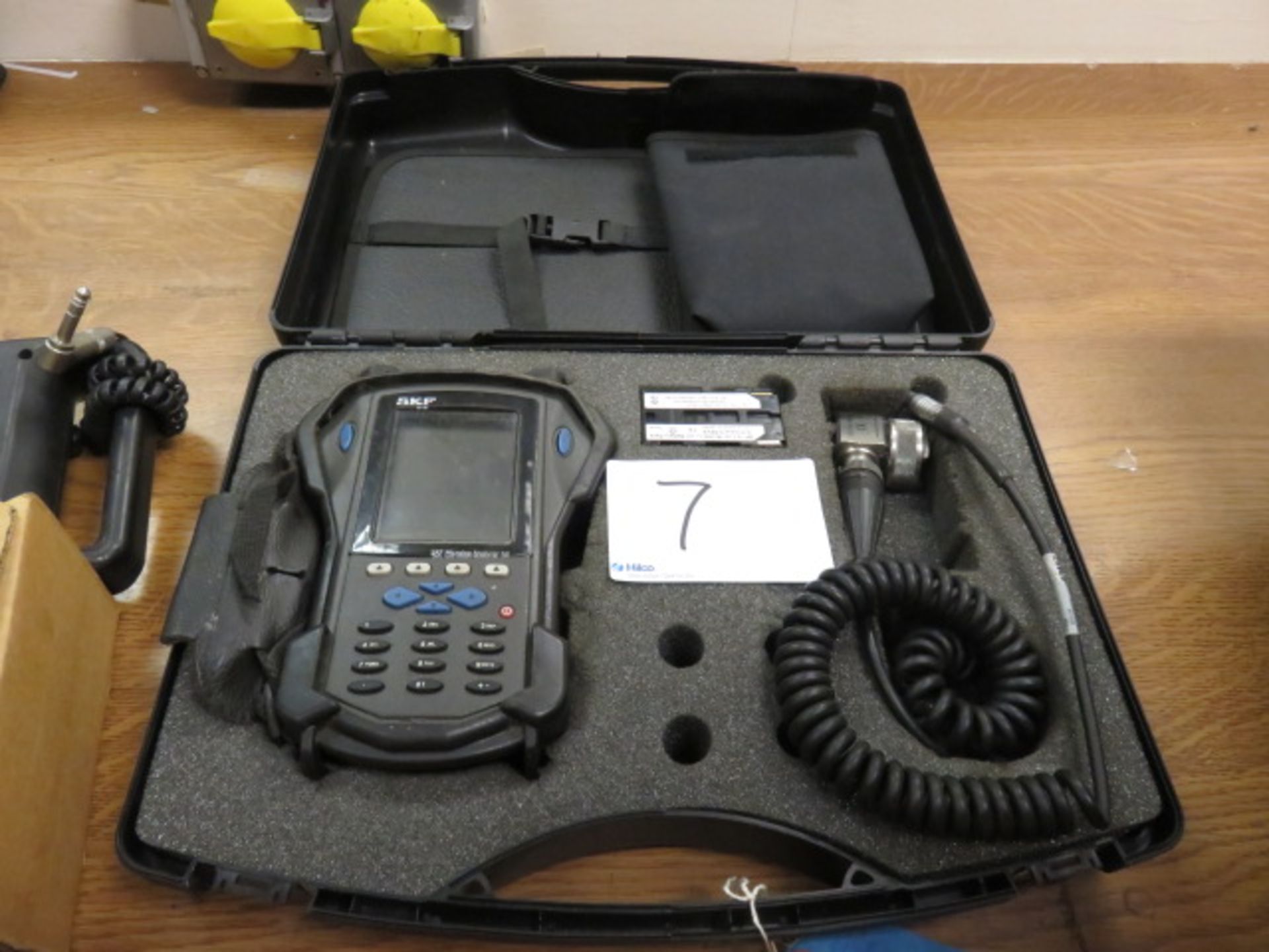 1 SKF Microlog Analyzer GX. Serial No. 1306077