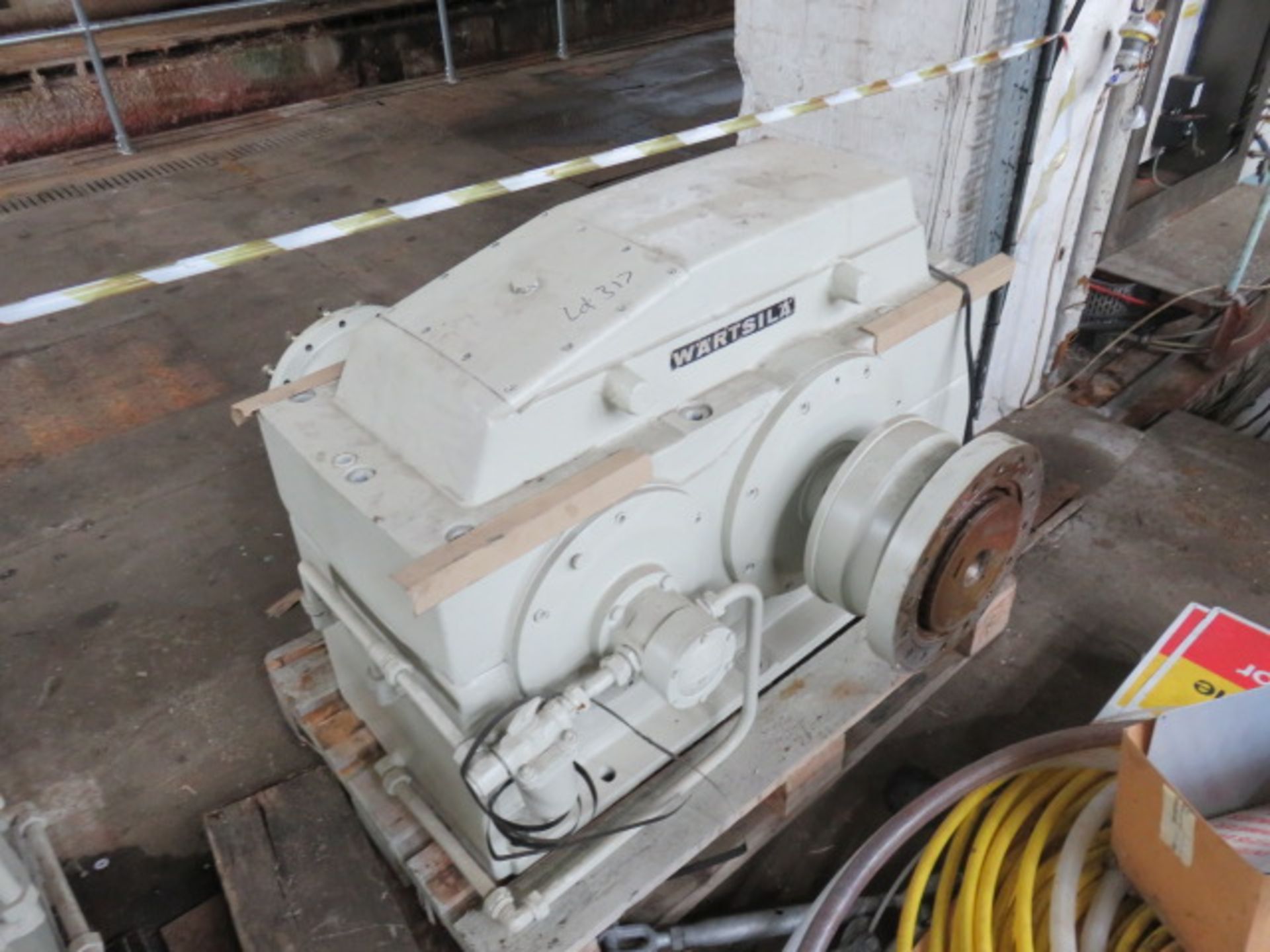 1 Wartsila Getriebe VS64 Gearbox. Serial No. 2061