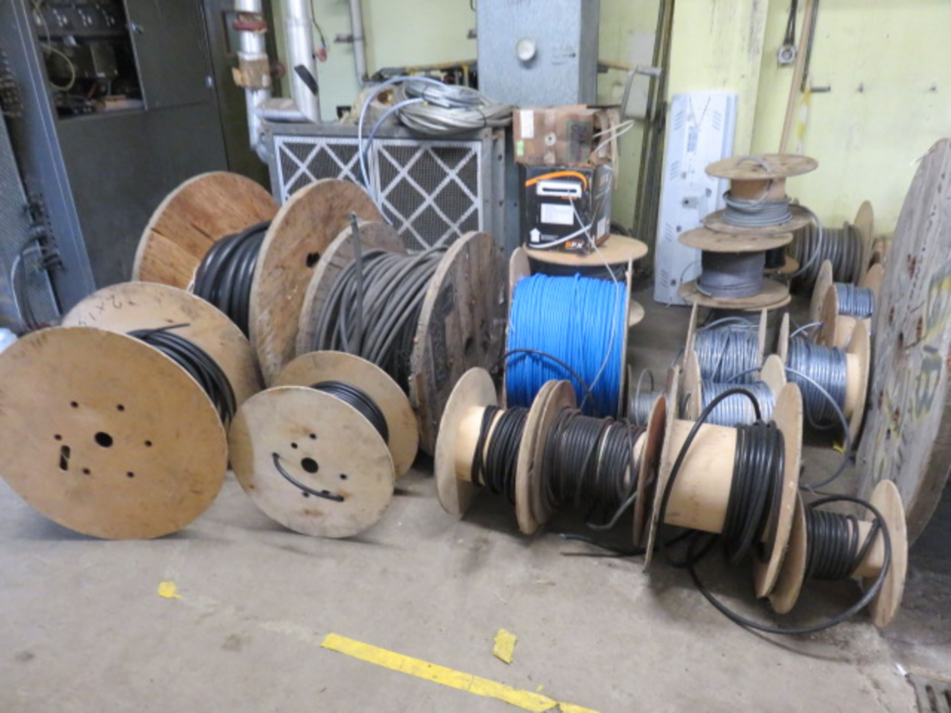 Large Qty of Various Electric Cable to Include SWA, TRI-RATED, QTY of Electrical Spares and Nylon Tu - Image 3 of 10