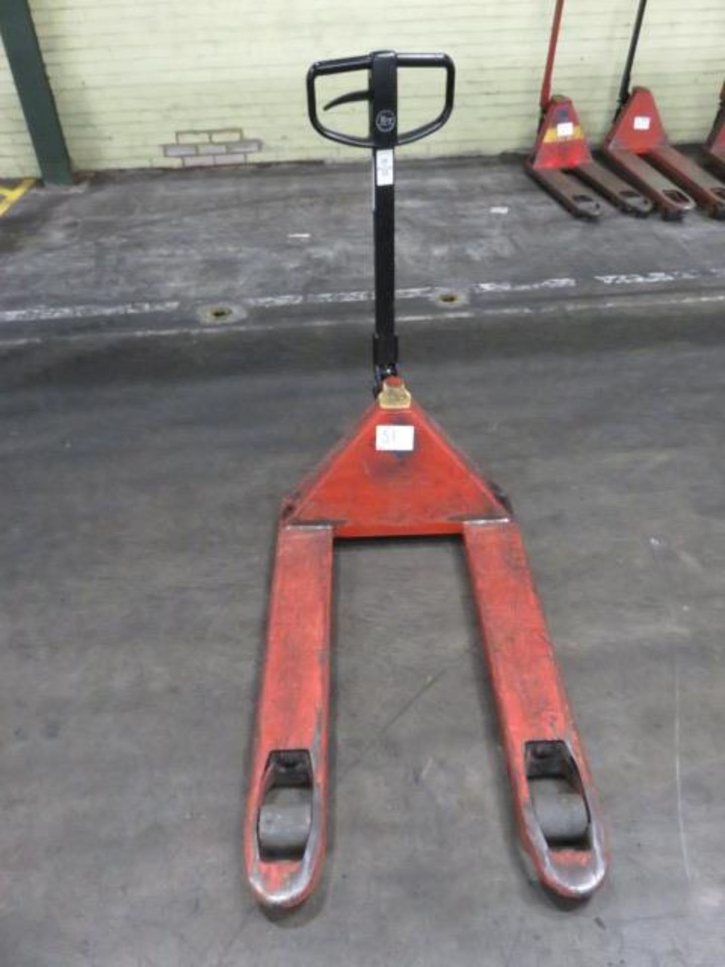 1 BT Rolatruc LHM 230 Hydraulic Pallet Truck with 2300kg Capacity