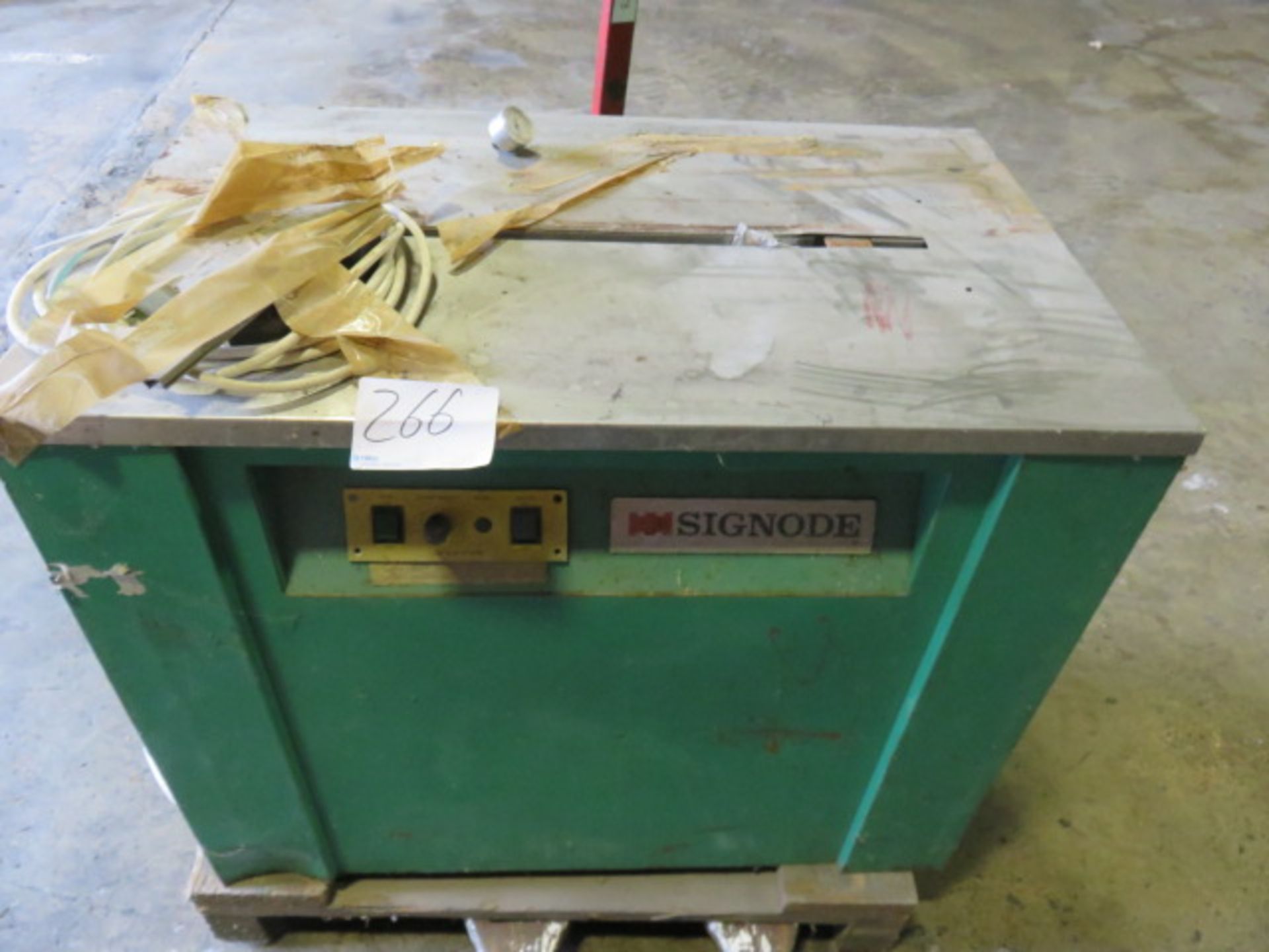 1 Signode MS 240/50 Semi Automatic Strapping Machine. Serial No. 70134 (Suitable for Parts)