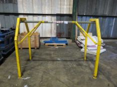 1 Approx 2m (L) x 1.4m (H) x 1.1m Steel Lifting Frame with 750kg Capacity