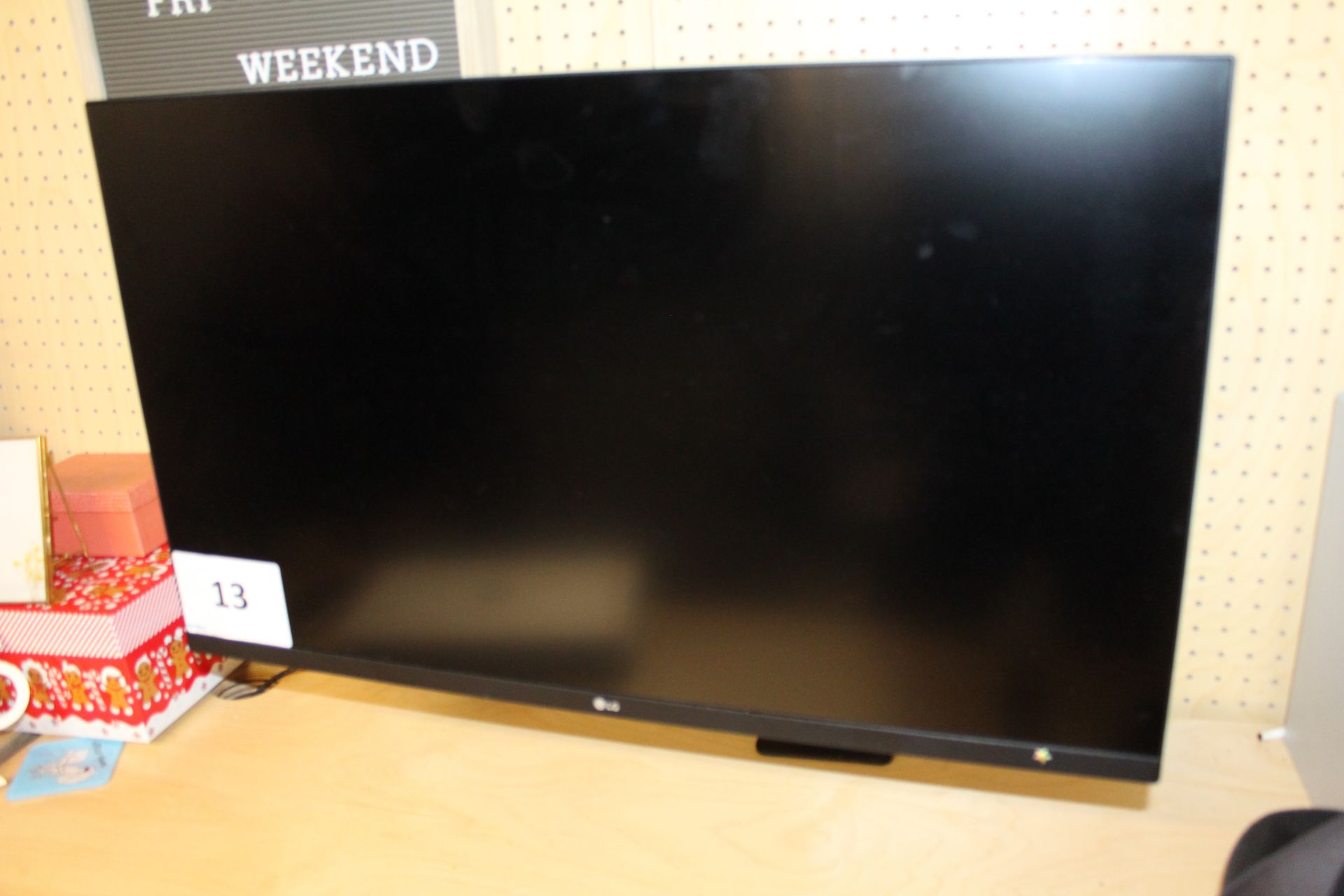 LG 32UN880-B 32 inch flat screen monitor with Desk Arm