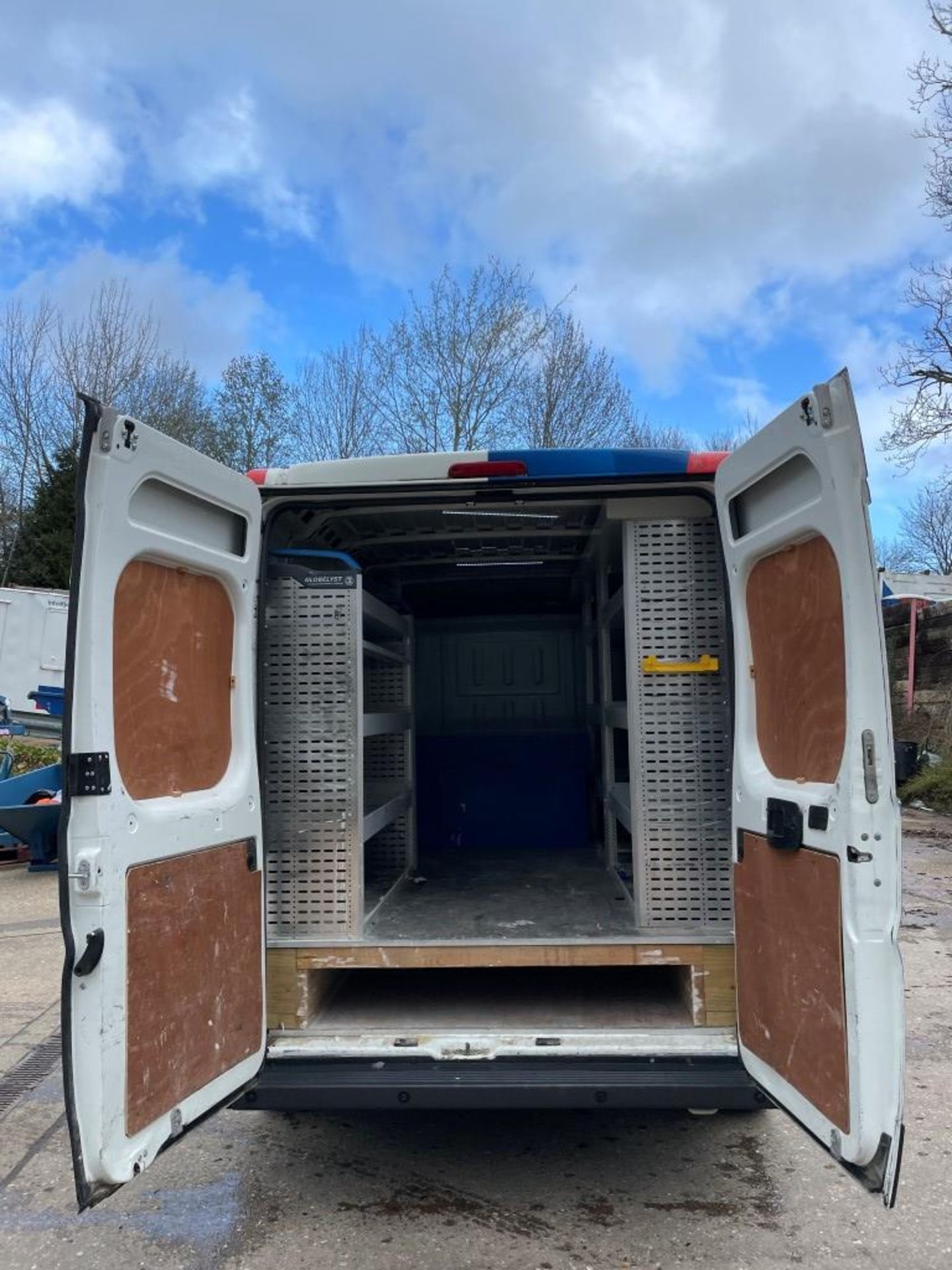 Peugeot Boxer 333 pro L1H1 BHDI Diesel 6 Speed Manual Panel Van - Image 12 of 15