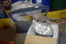 1, Peugeot/Citreon Headlight & Front Grill As Lotted
