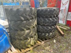 8 Machinery Tyres, 15.5/80-24 & 15.5-25 As Lotted