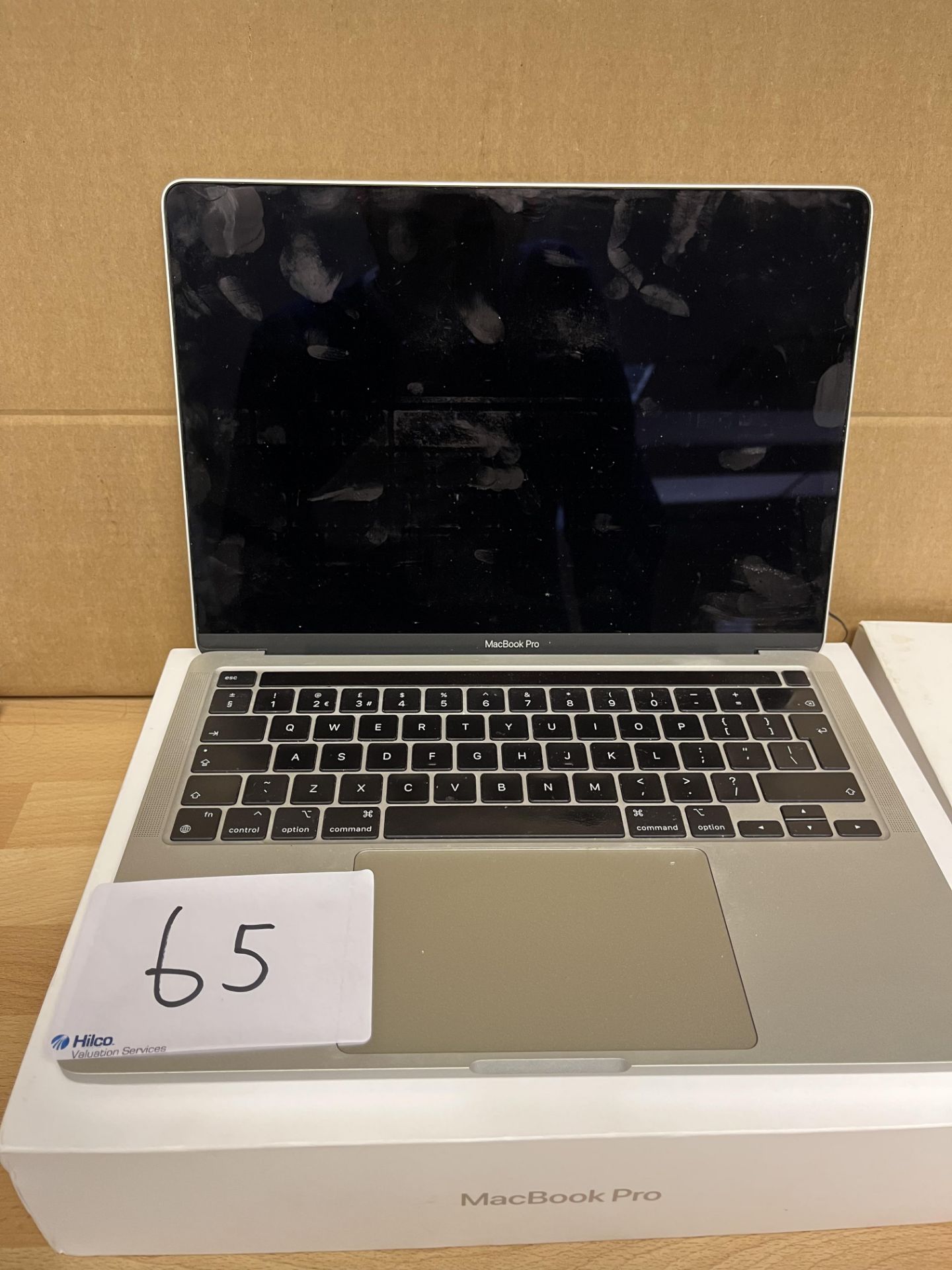 Macbook Pro 13-inch 2020 16GB No charger, with box Serial Number FVFF5C7QQ05G