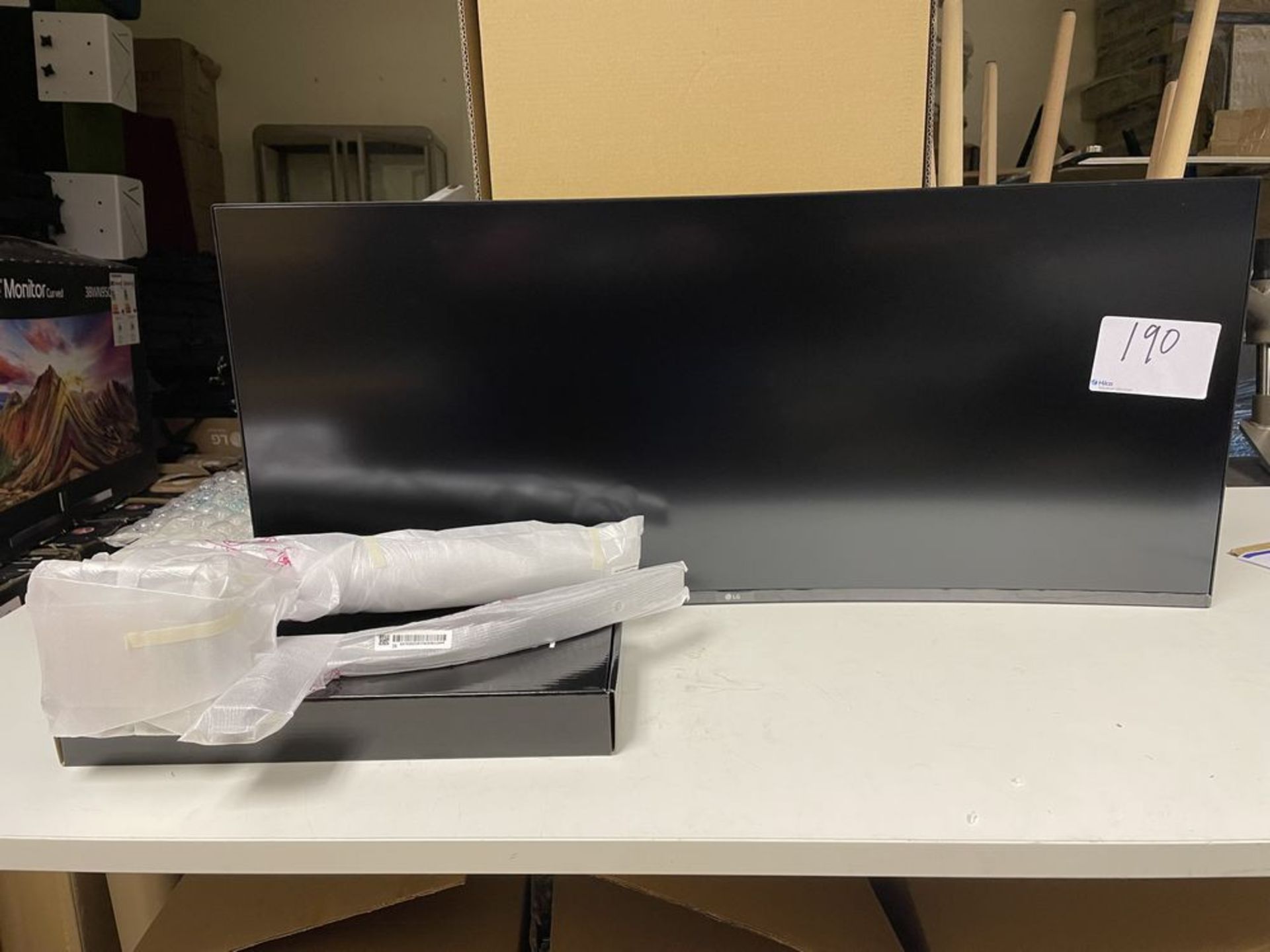 LG 38WN95C-W Curved Monitor With stand and accessories box, comes in box. Serial No. 206NTRL57990