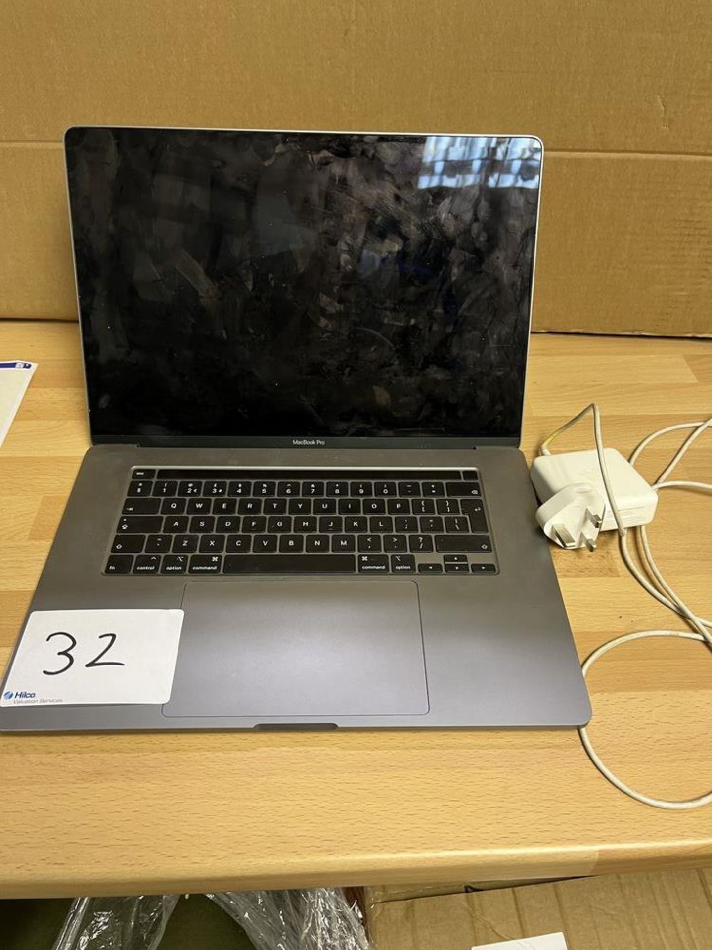 Macbook Pro 16 With charger Serial Number C02DGE5DMD6M