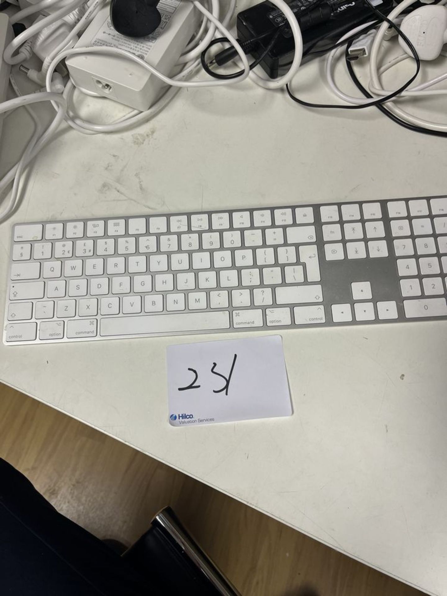 Apple Magic Keyboard Without box or cable