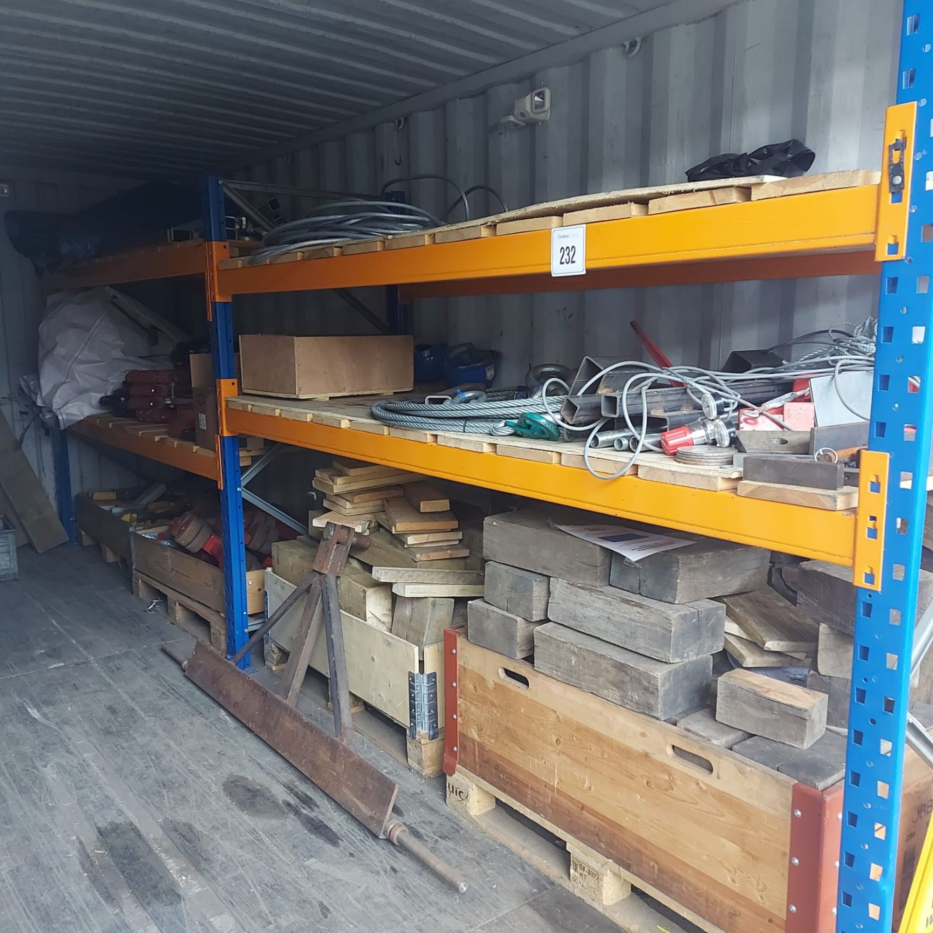 Contents of Container, Including Set of 7.5T Container Skates, 6 x 3T Machine Skates, Shackles and V - Image 3 of 3