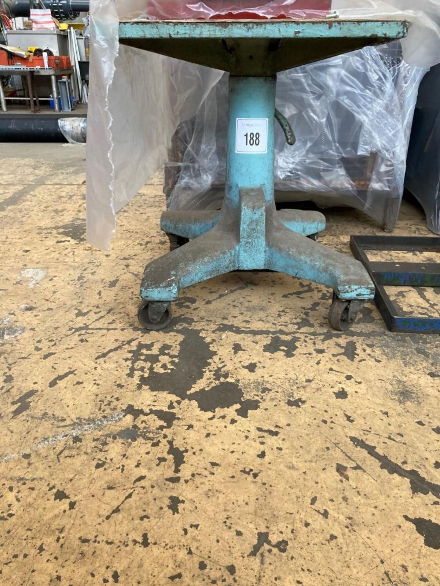 CVA Heavy Duty Cast Iron Mobile Tool Table