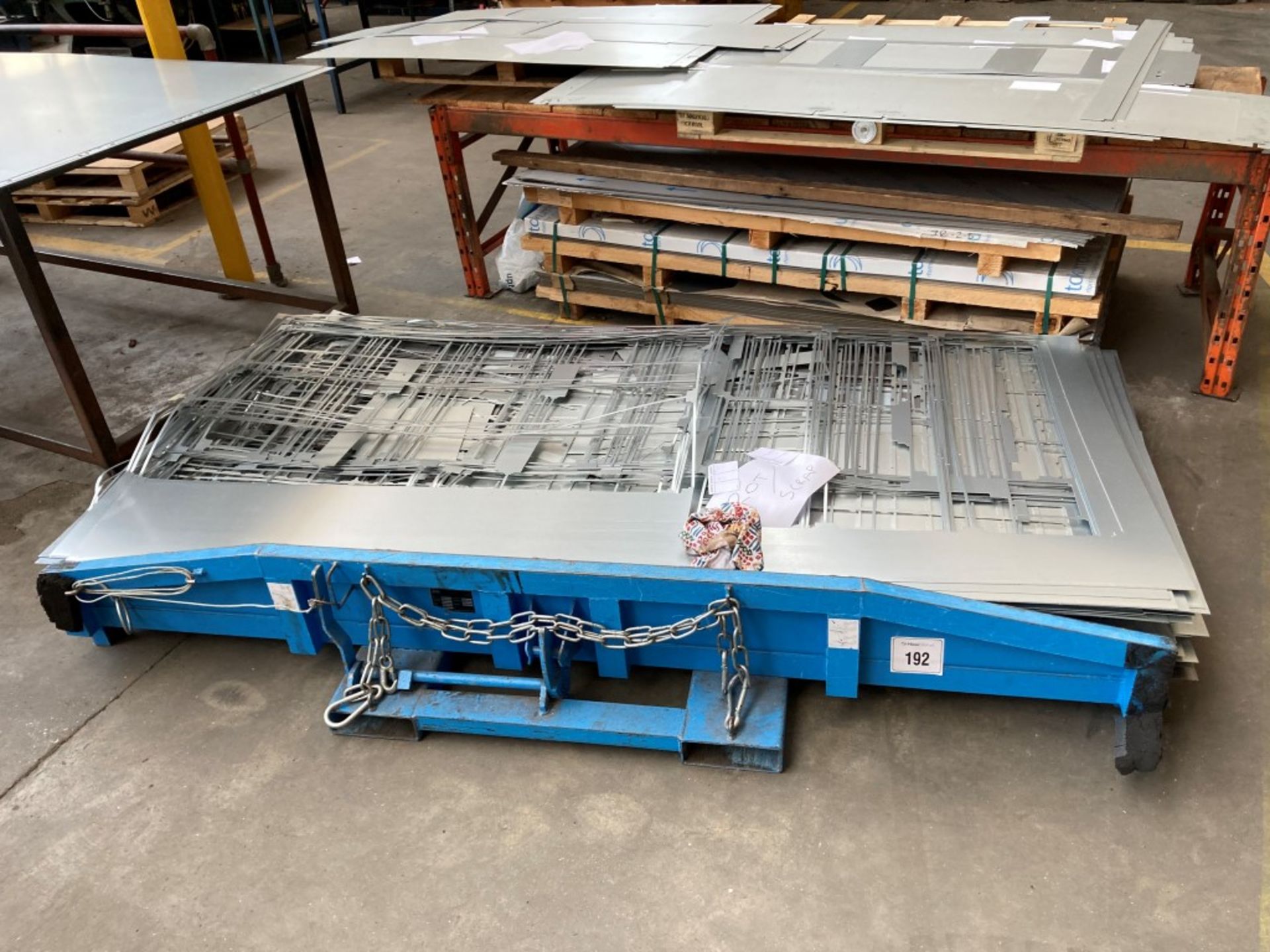 Bauer RGP-1 Skeleton tipping skip 2000kg capacity, Serial Number: 778635, Year of Manufacture: 2019