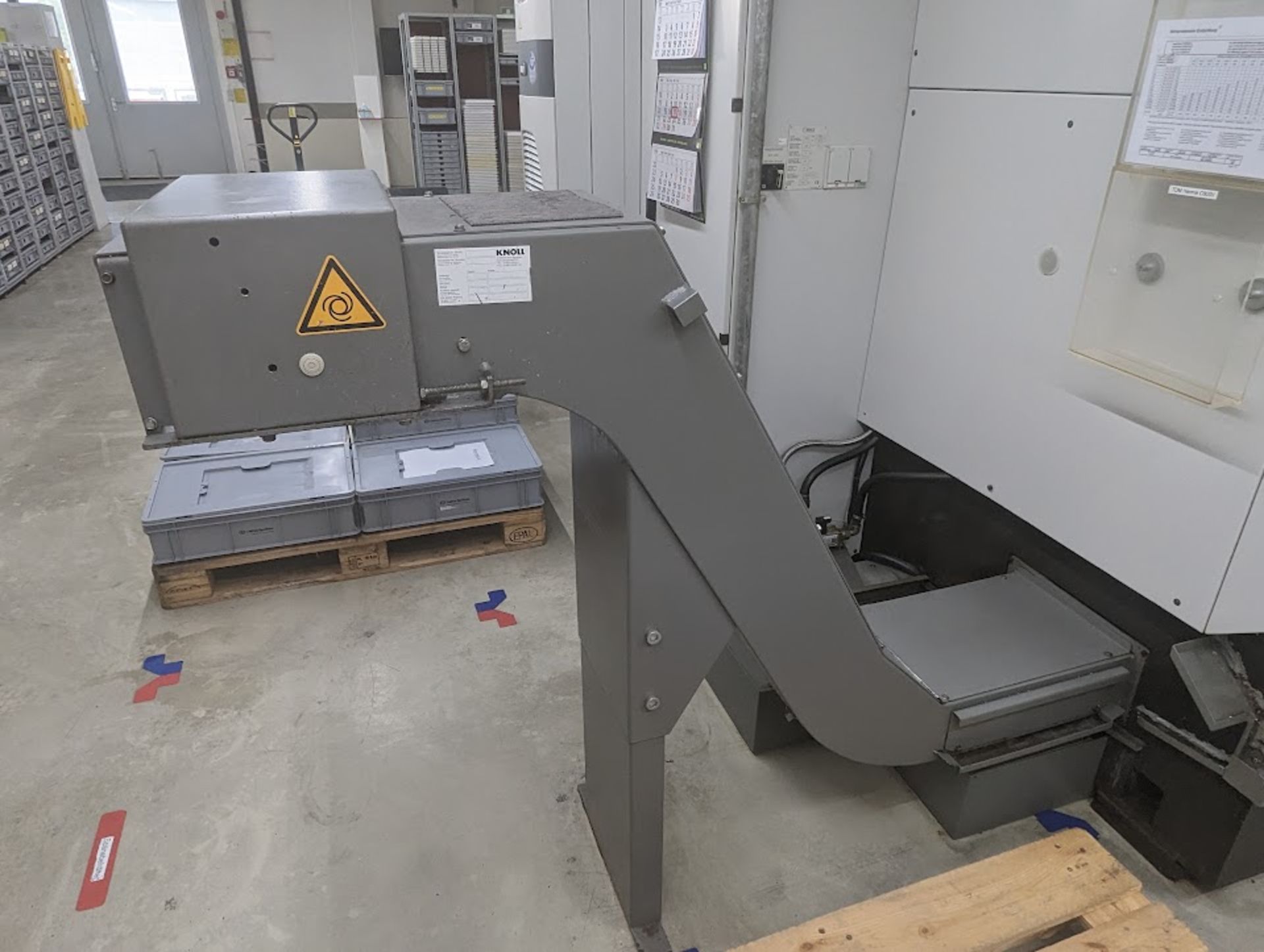 Hermle, C800V, Vertical Machining Centre, Heidenhain TNC 430 Controls, Knolll 340 K - 1 Swarf Conve - Image 7 of 8