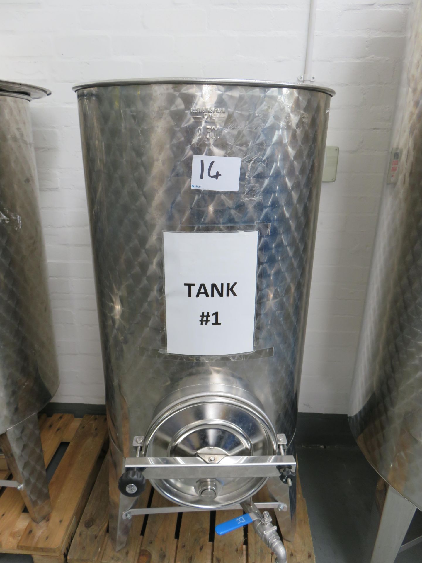 1, 300L Stainless Steel Holding Tank