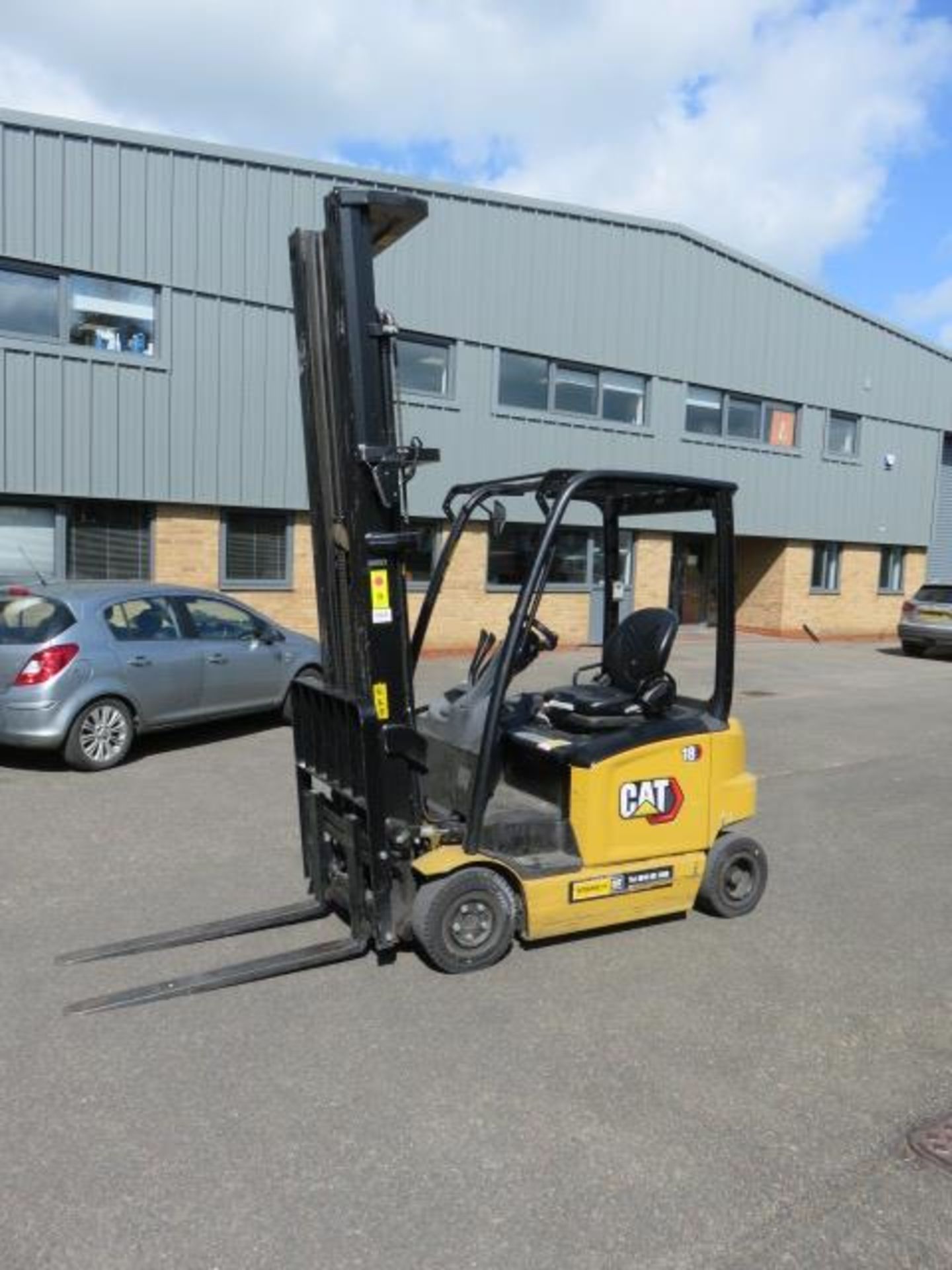 1, Caterpillar EP18 CAN Electric Forklift Truck, Serial No. ETB27A 50102 (2020) with 1800kg Capacit - Image 2 of 4