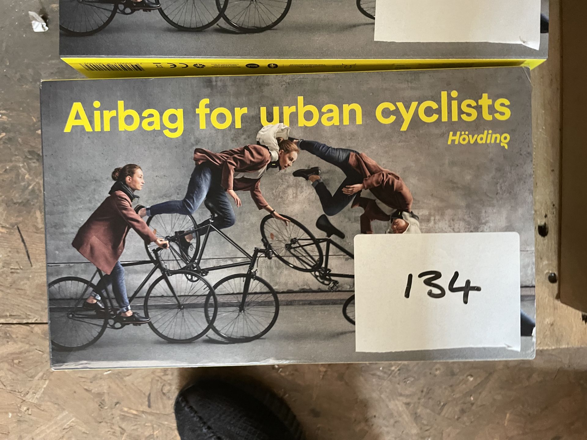 1, Hovding Airbag for Urban Cyclists Head Protecti