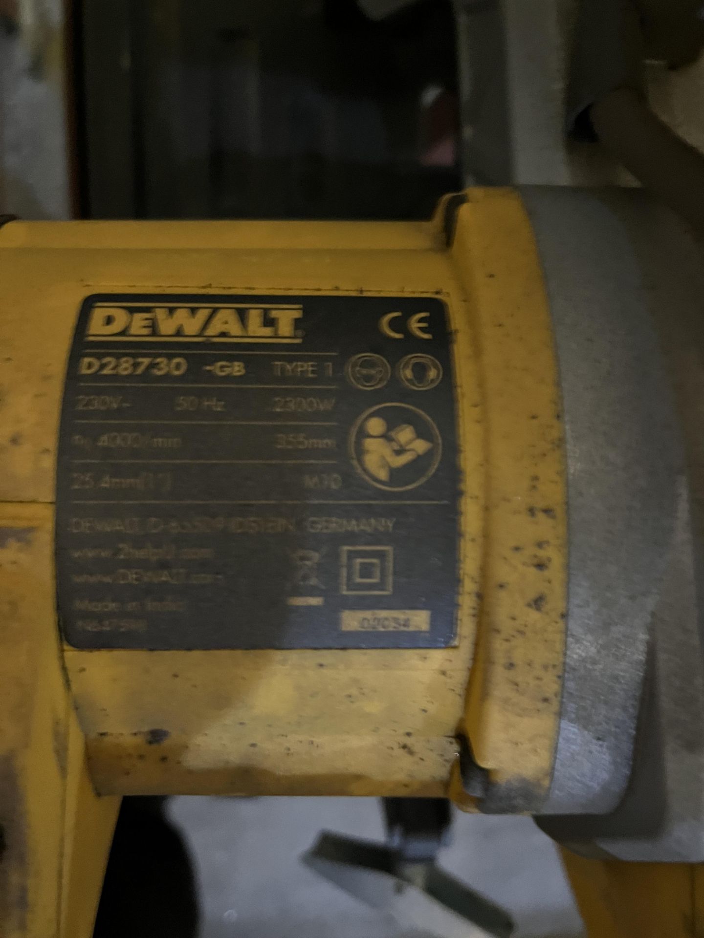 De Walt Chop Saw D28730 Type 1 with Gravity Roller - Image 2 of 3