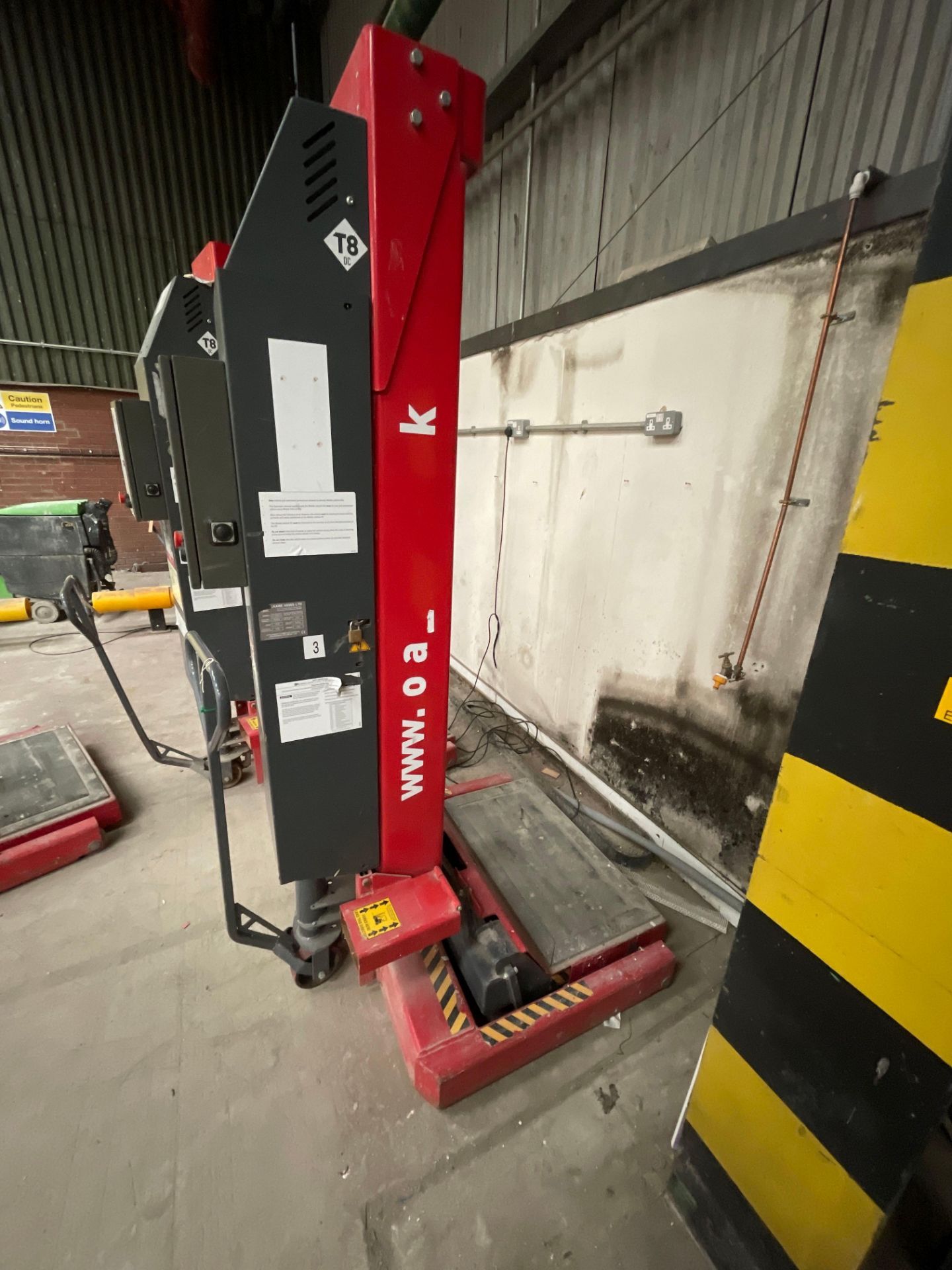 4: Totalkare Hdws T8Dc Mc75-4B/G Mobile Electric Column Lift 7500Kg Capacity - Image 12 of 12