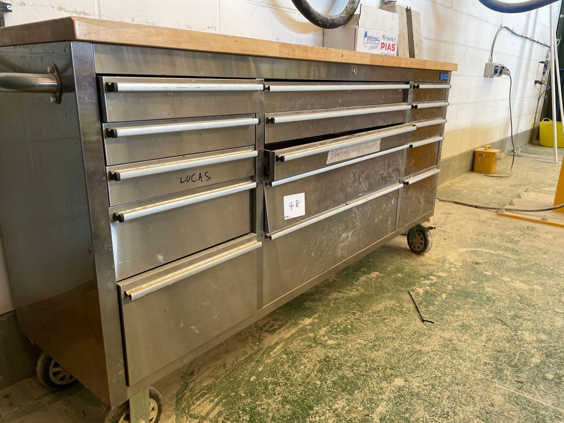 SGS 10 Compartment Steel Tool Chest on Castors With Timber Top - Image 2 of 3