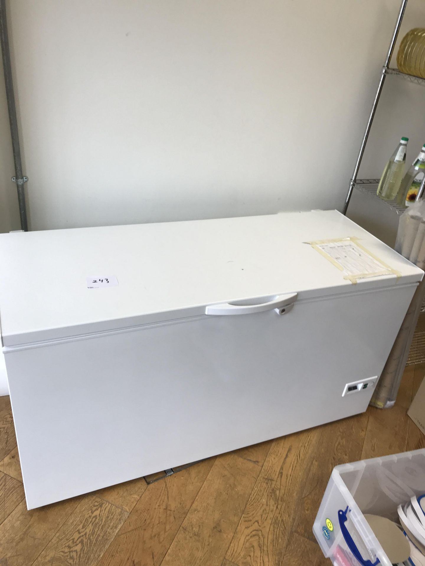 1, Vestfrost SE325 Chest Freezer