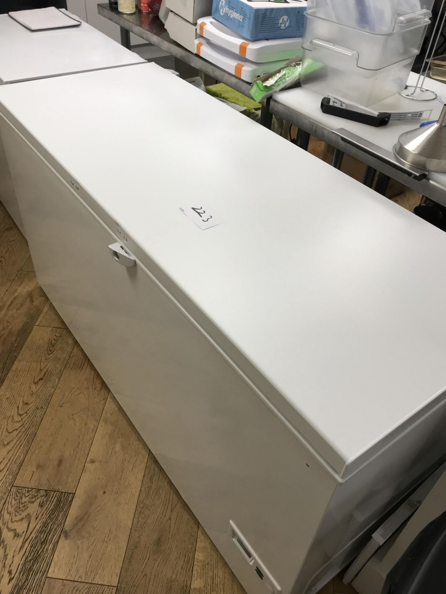 1, Vestfrost SE325 Chest Freezer