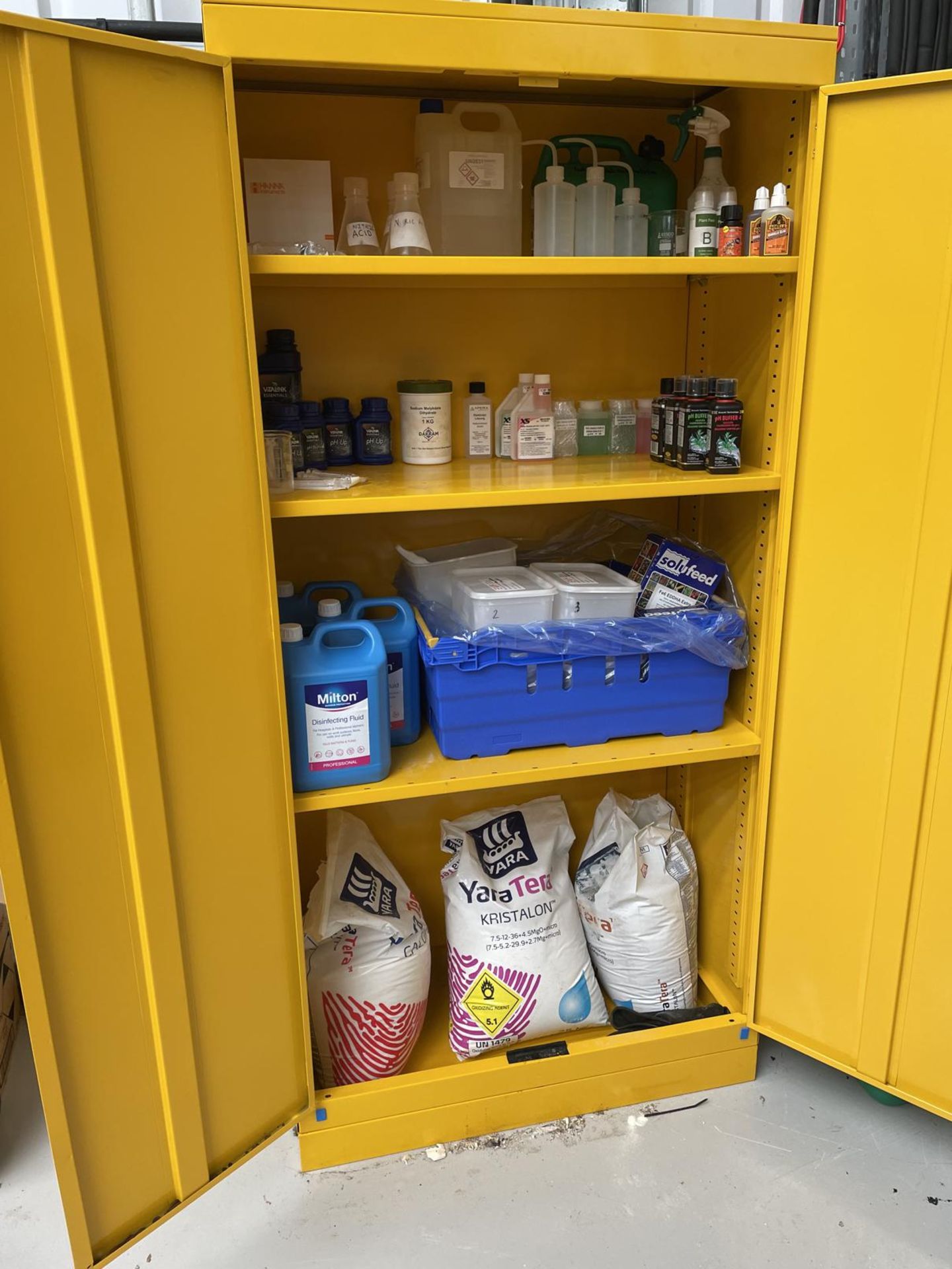 Cupboard and Contents - Image 2 of 2