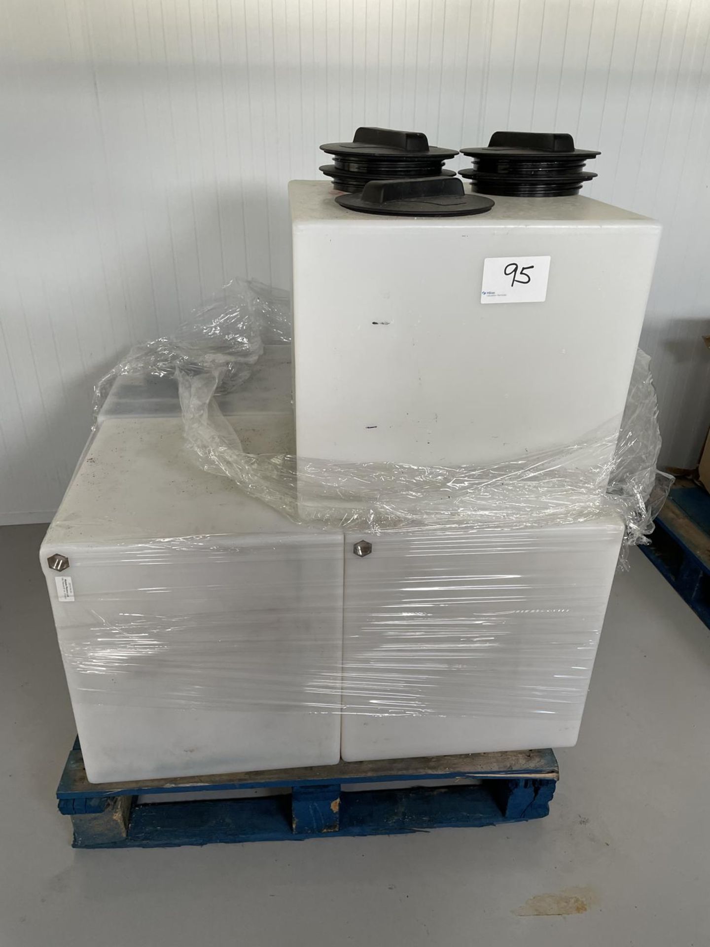 2 Pallet and Contents( Tanks)
