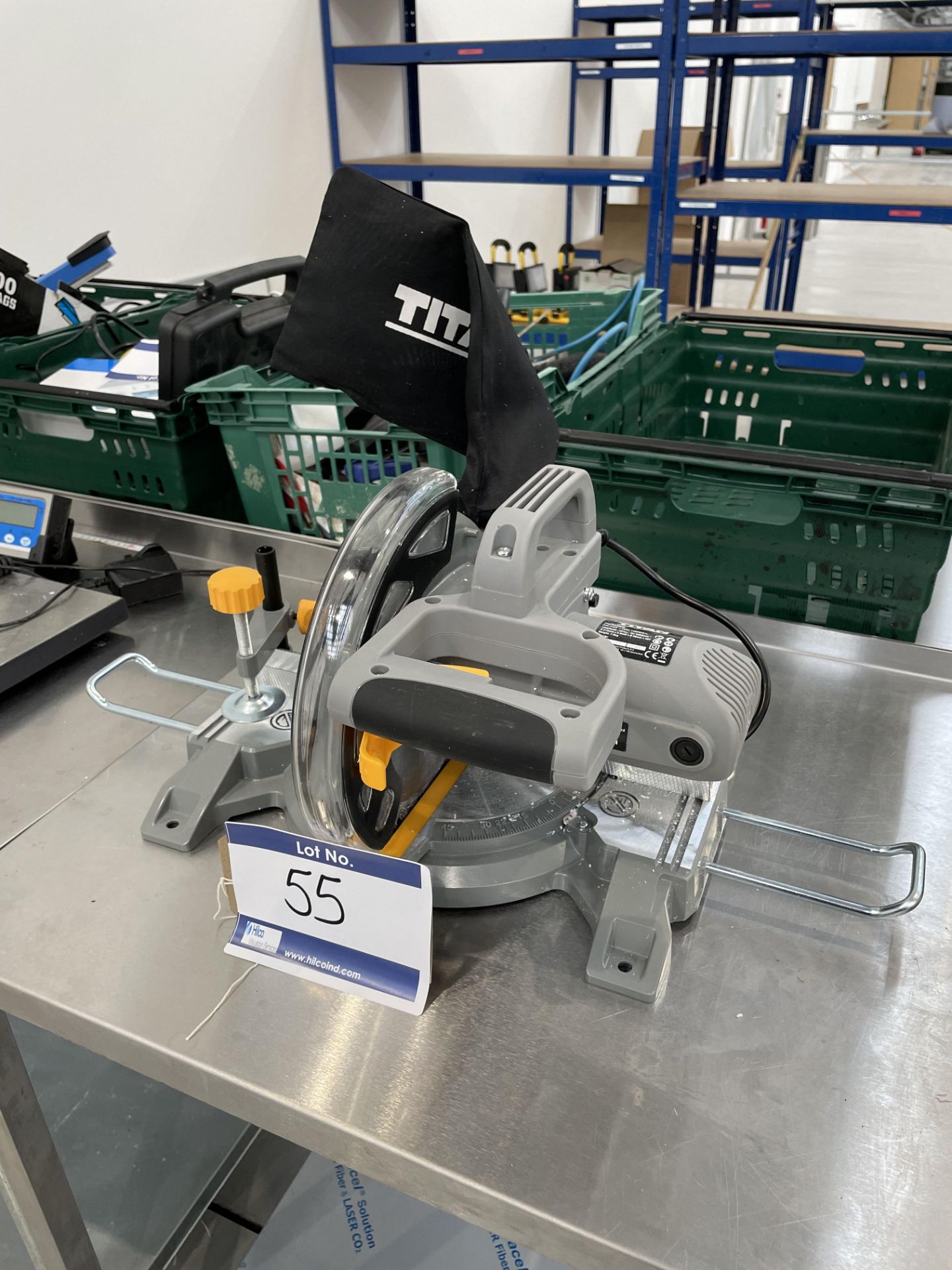 Titan TTB795MSW 1400 Watt Saw