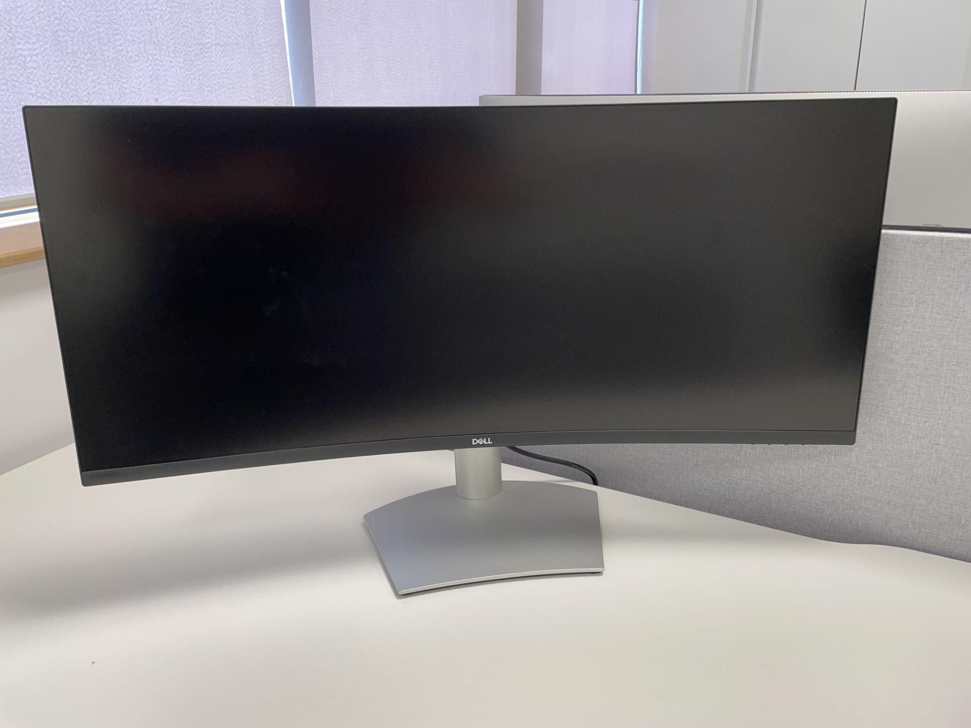 Dell Model S3423DWC Curved Screen Computer Monitor (Year of Manufacture 2022)
