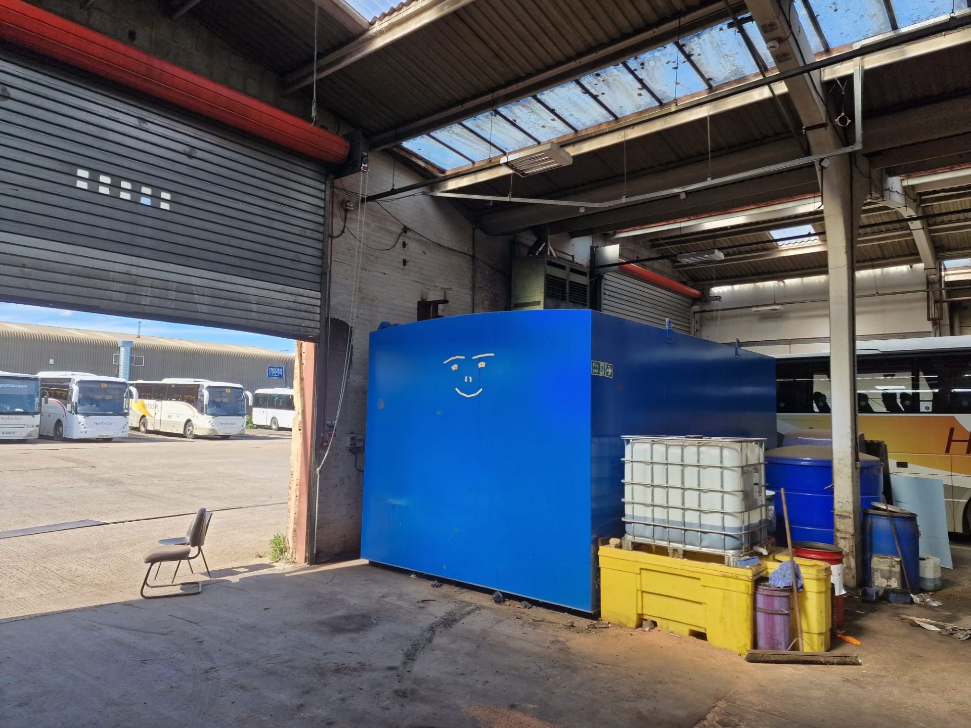 Terence Barker 60000 Litre Capacity Enclosed Bunded Oil Storage Tank With External Fuel Pump And Met - Image 4 of 10