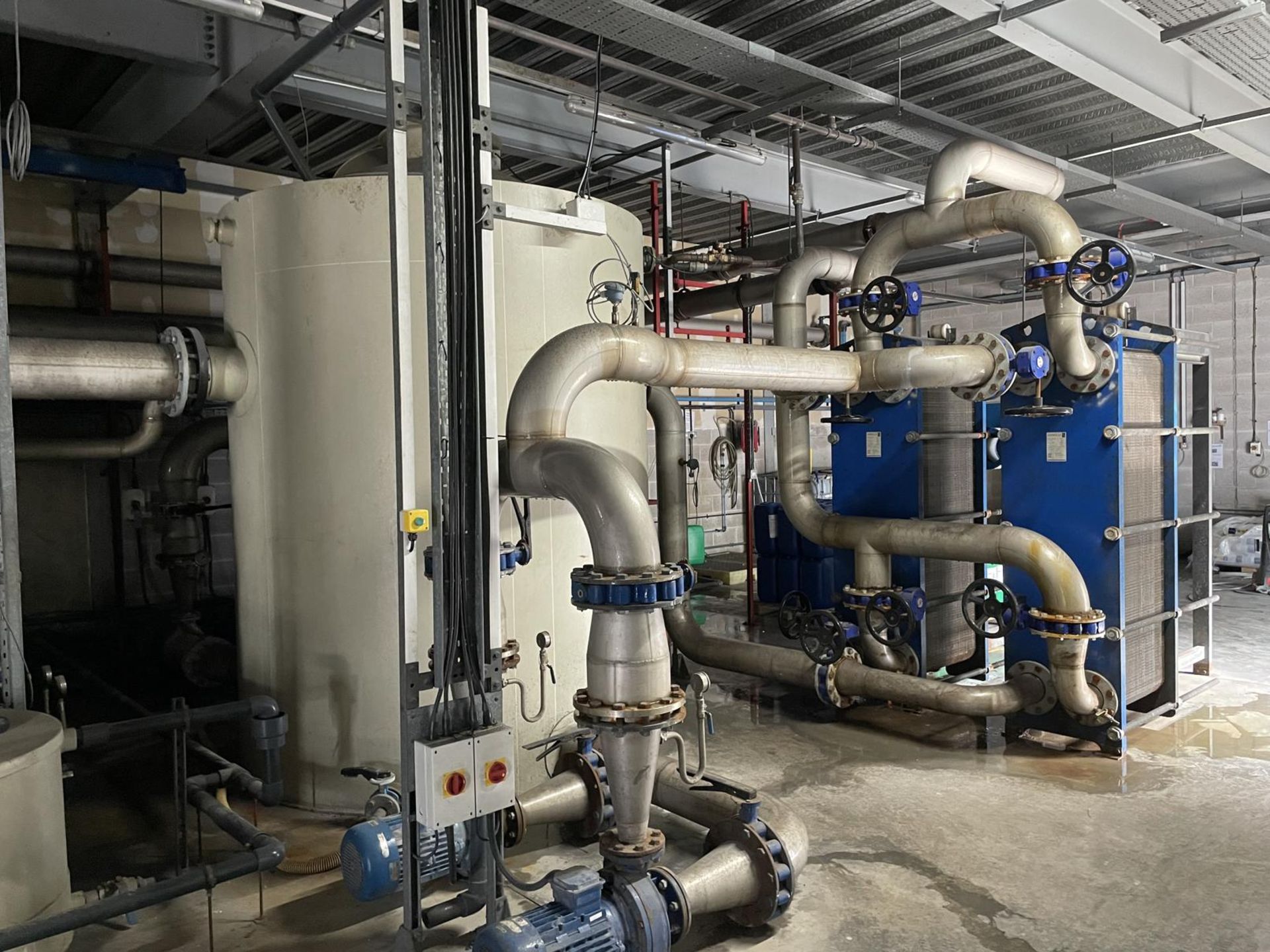 Chilled Water Plant Including Insulated Tank, 2 Sondex S86-IC Heat Exchanger Units, Pipework, Pumps