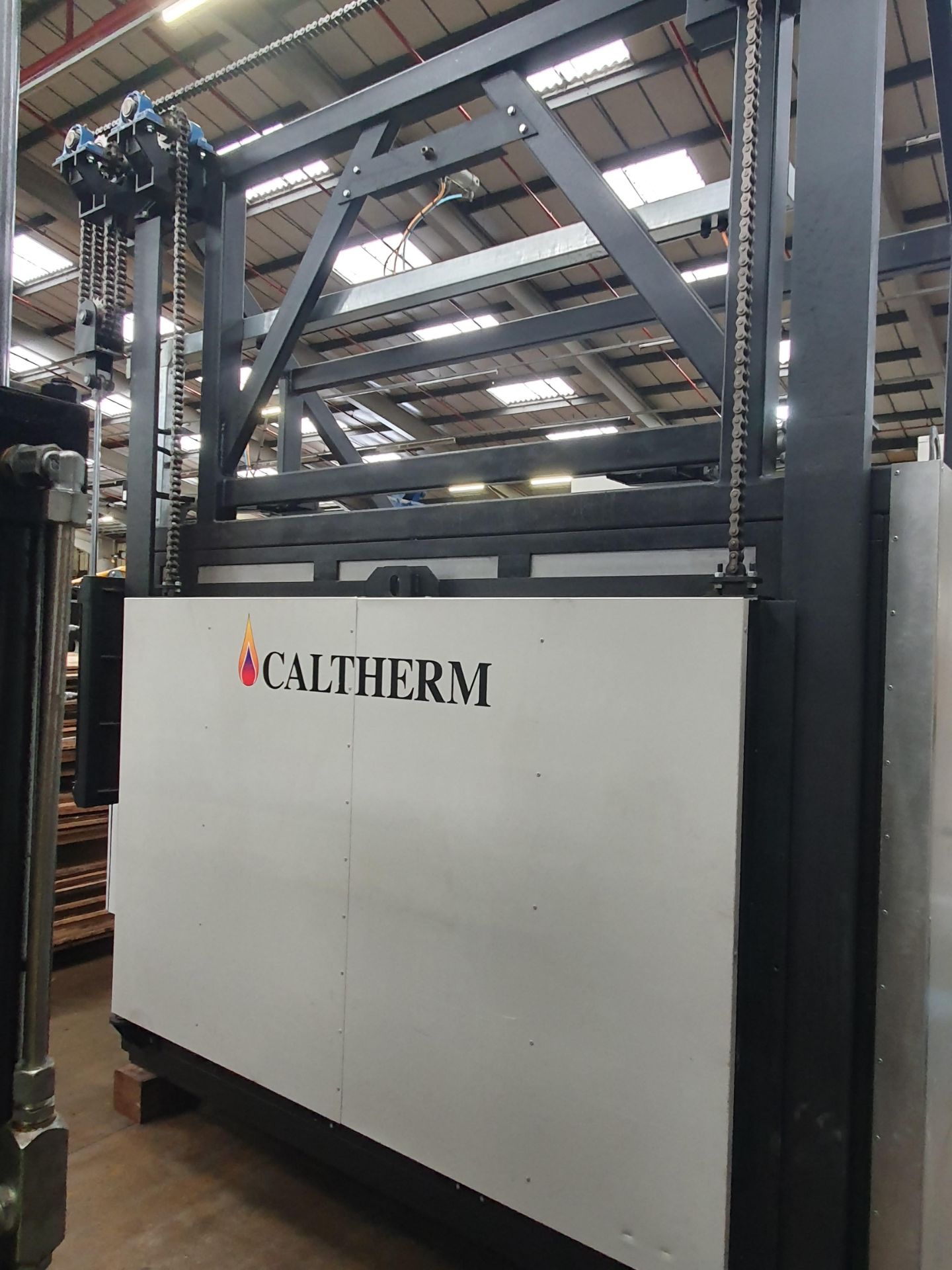 Caltherm freestanding medium sized gas fired box oven - Image 14 of 15