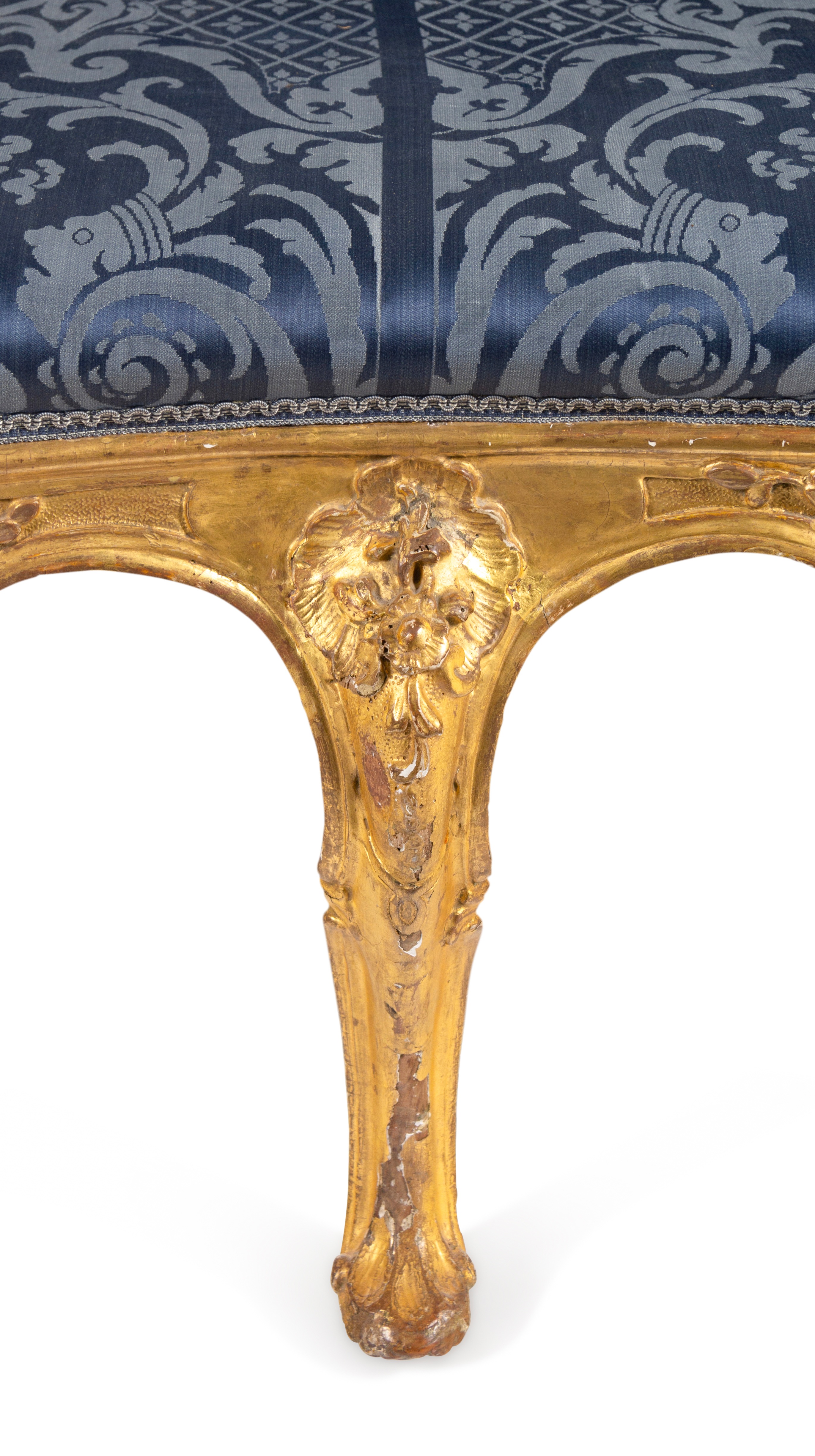 A Continental Giltwood Settee - Image 5 of 7