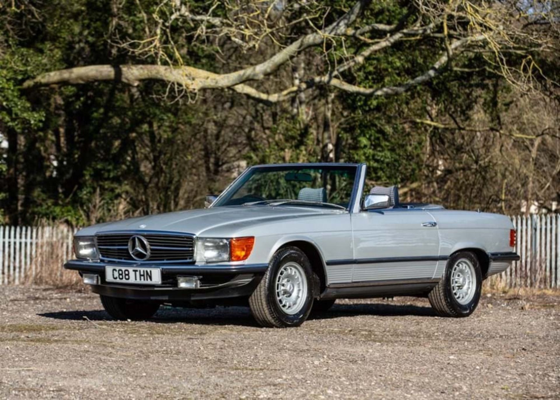 1985 Mercedes-Benz 500 SL