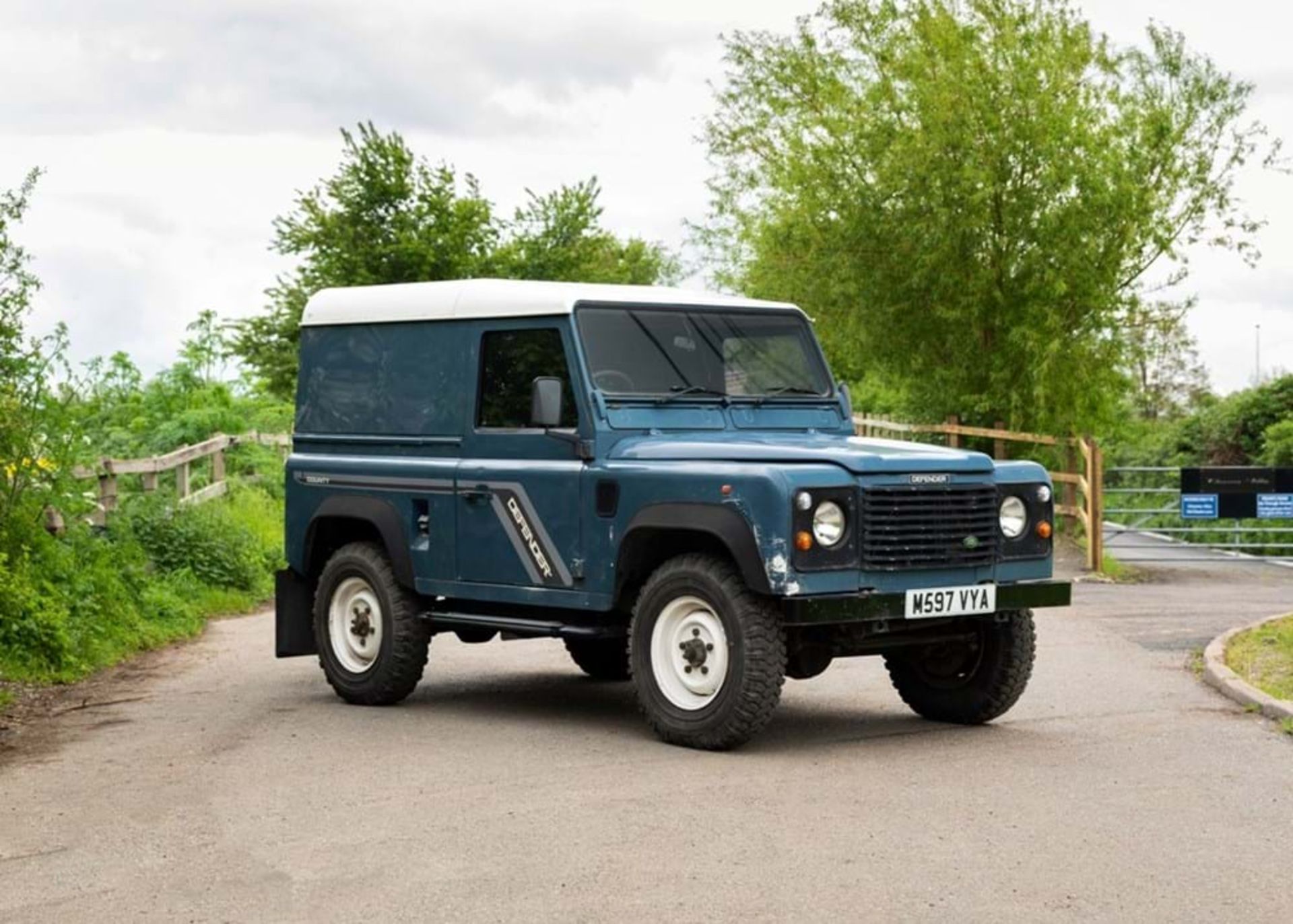 1995 Land Rover 90 Defender TDi Hardtop - Image 8 of 10