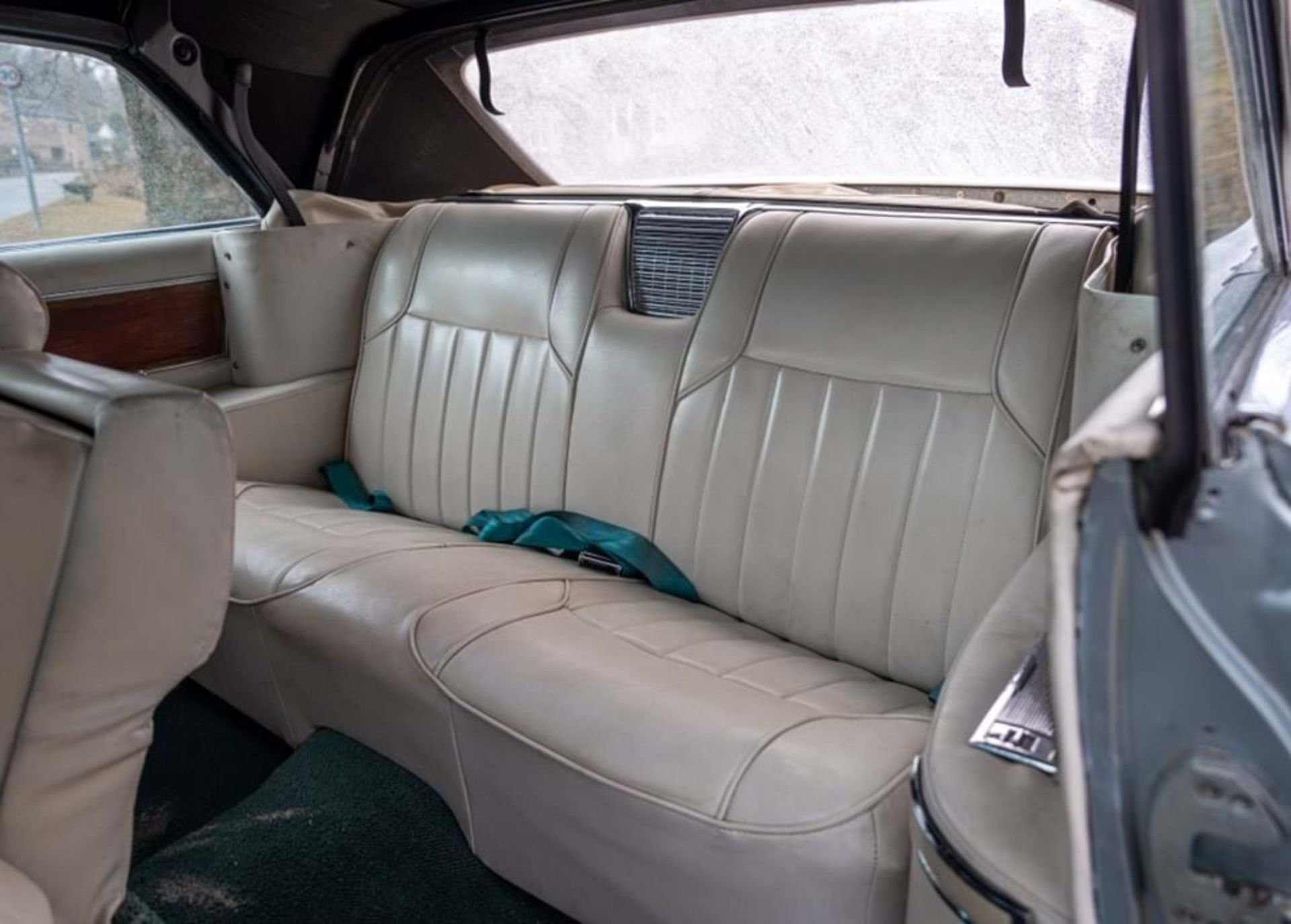1964 Cadillac Eldorado Biarritz Convertible - Image 4 of 10