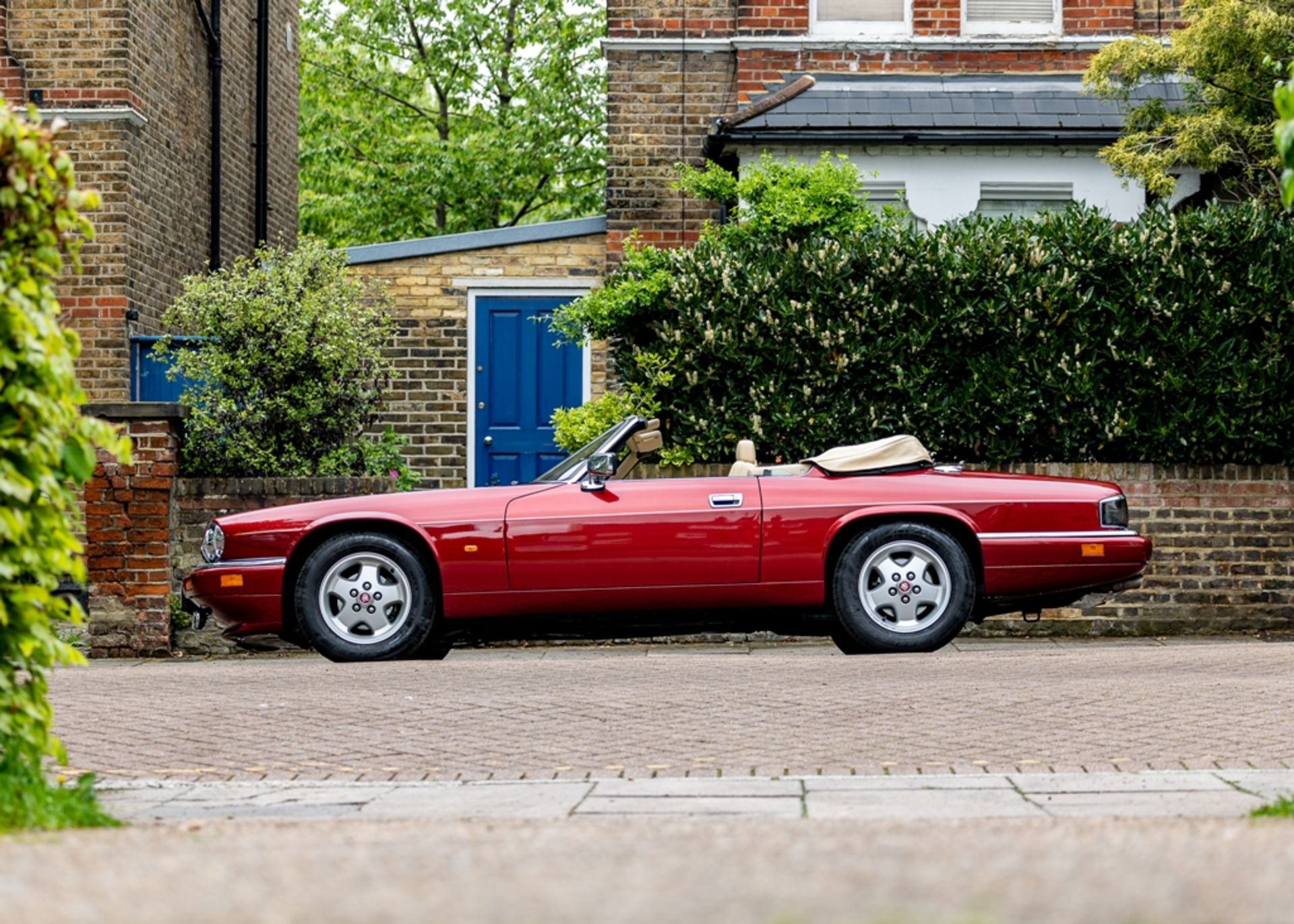 1994 Jaguar XJS Convertible - Image 2 of 24