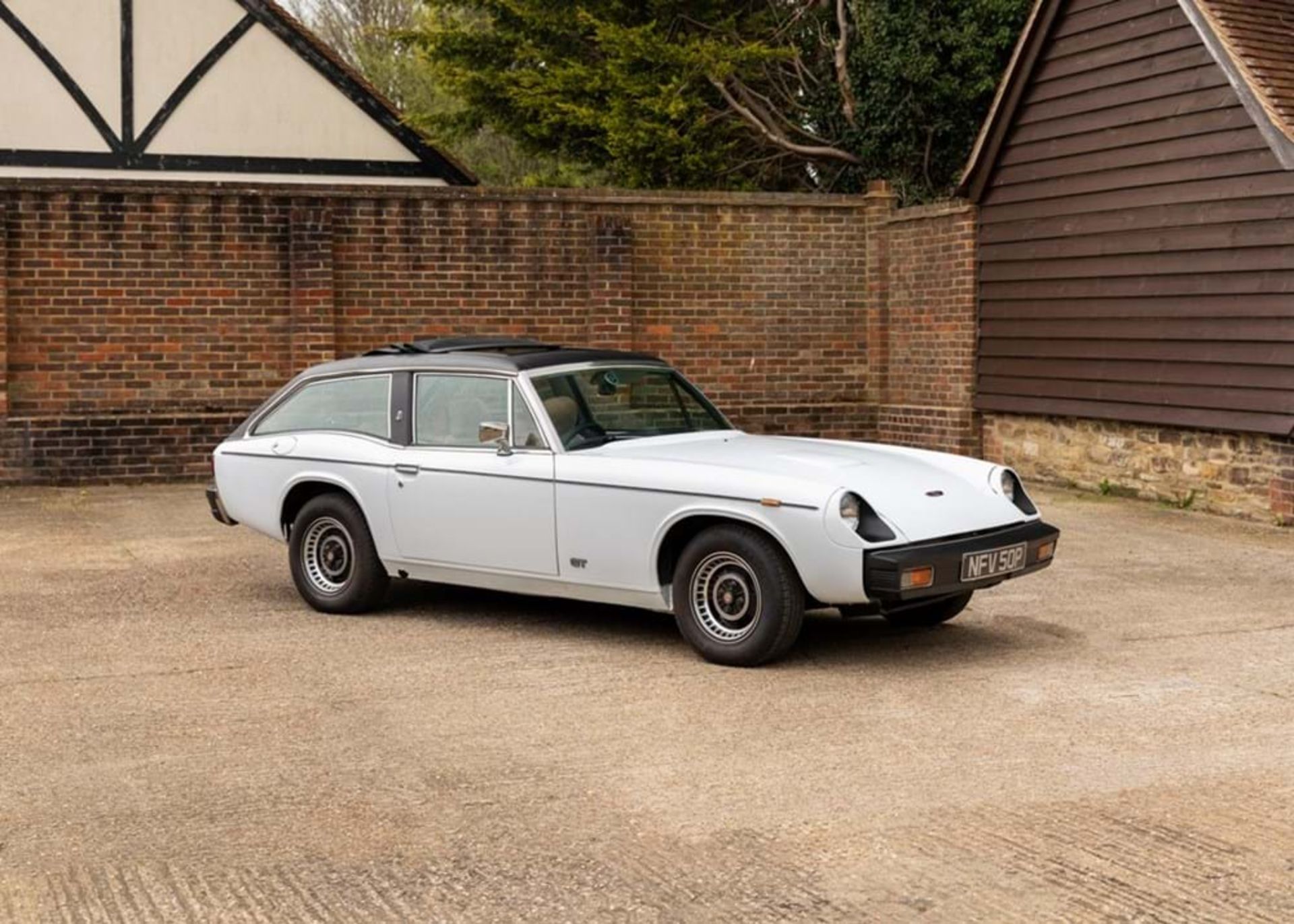 1975 Jensen Healey GT - Image 2 of 10