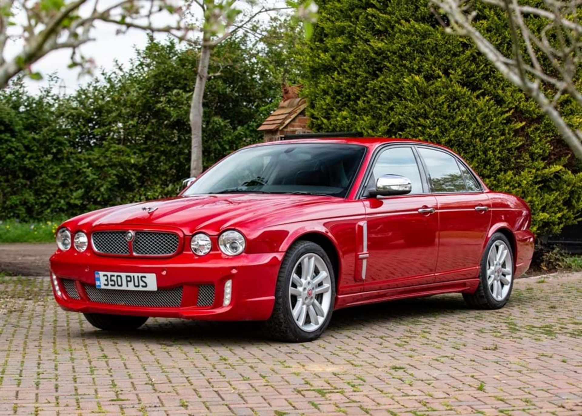 2005 Jaguar XJR
