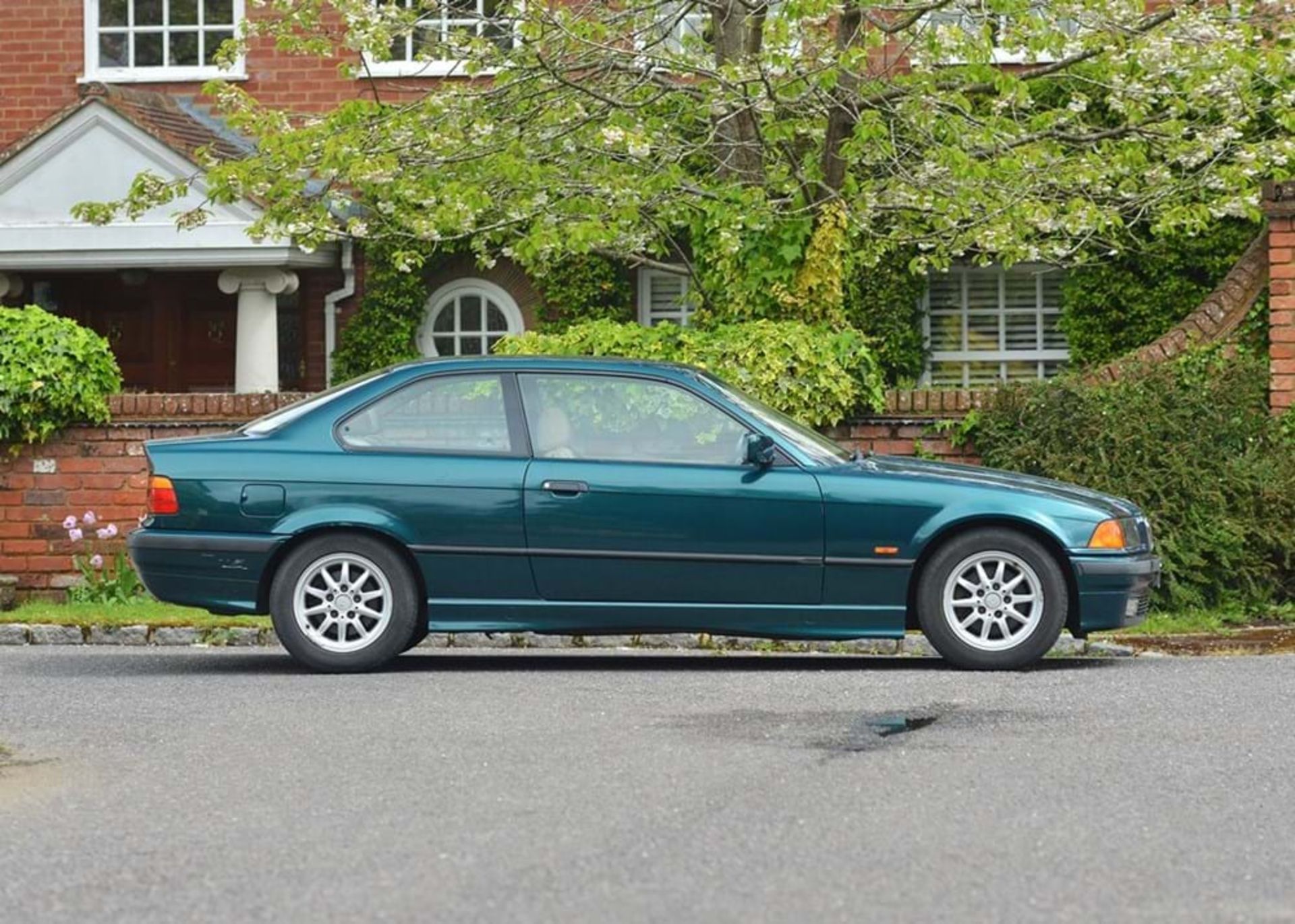 1997 BMW 323i Coupé - Image 2 of 11