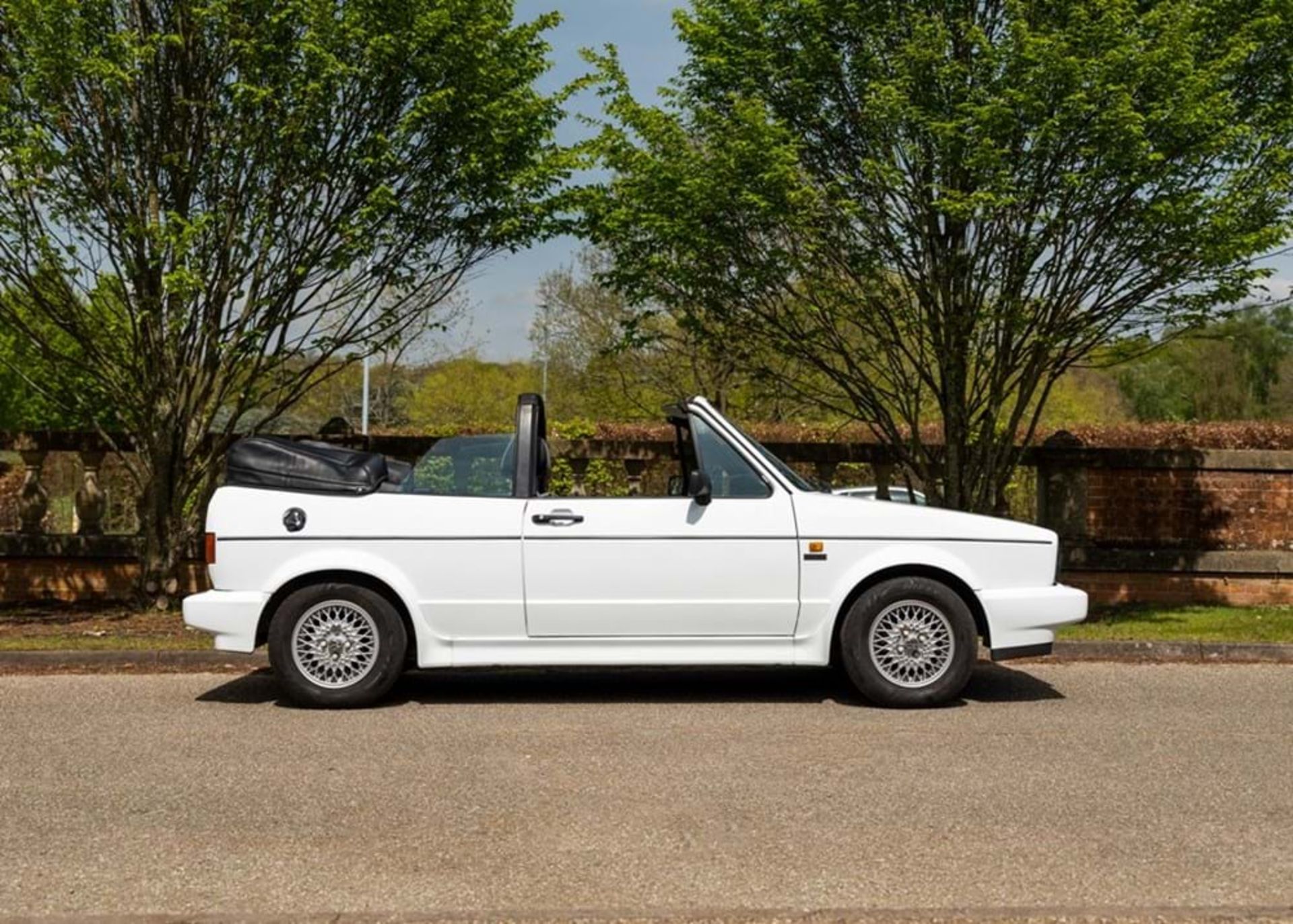 1989 Volkswagen Golf Mk. I Clipper Cabriolet - Image 2 of 10