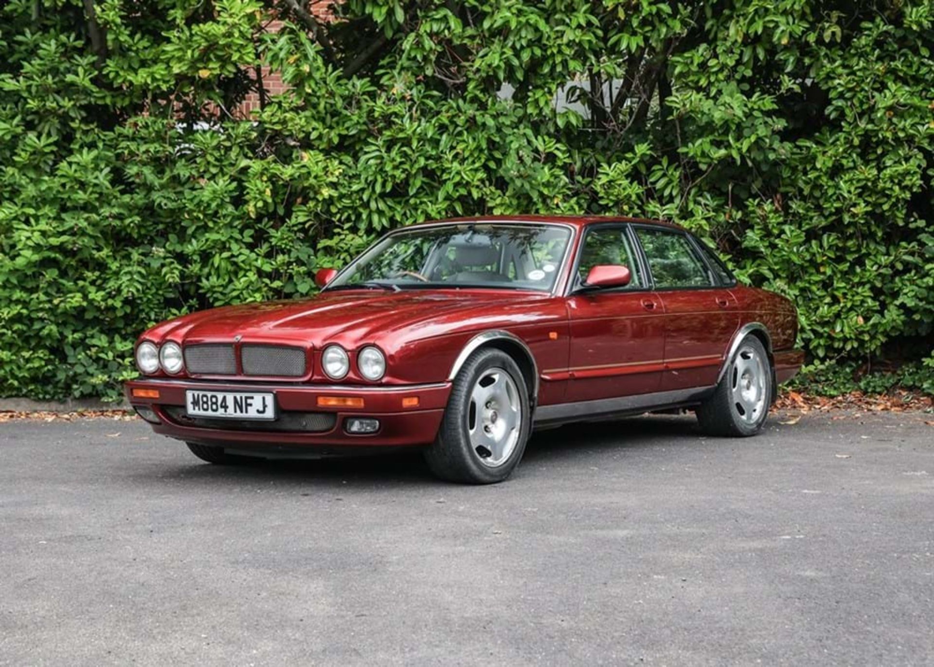 1994 Jaguar XJR - Image 10 of 10