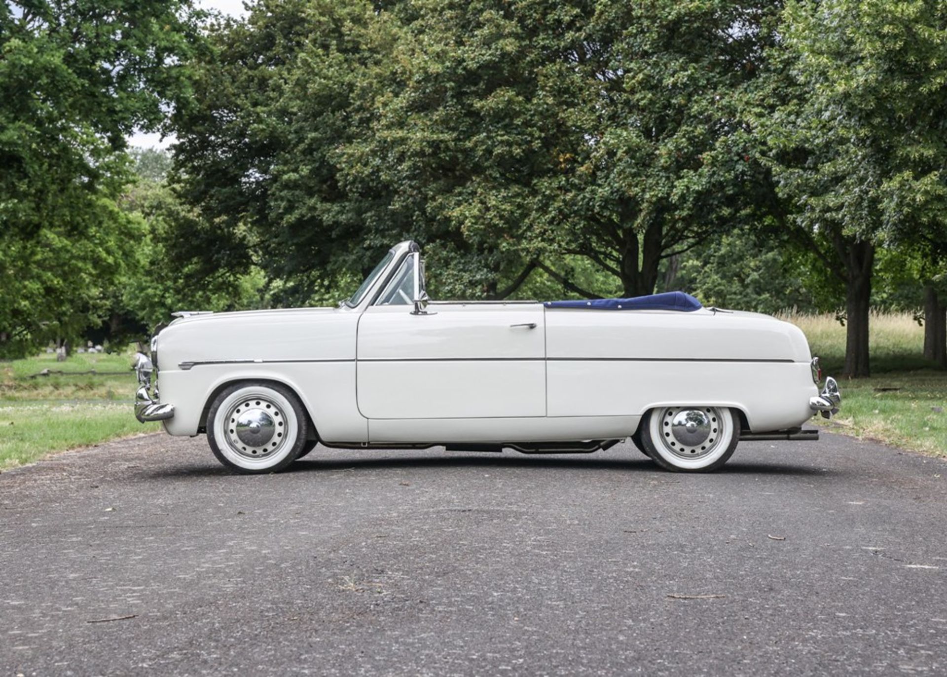 1955 Ford Consul Mk. I Convertible - Image 2 of 14